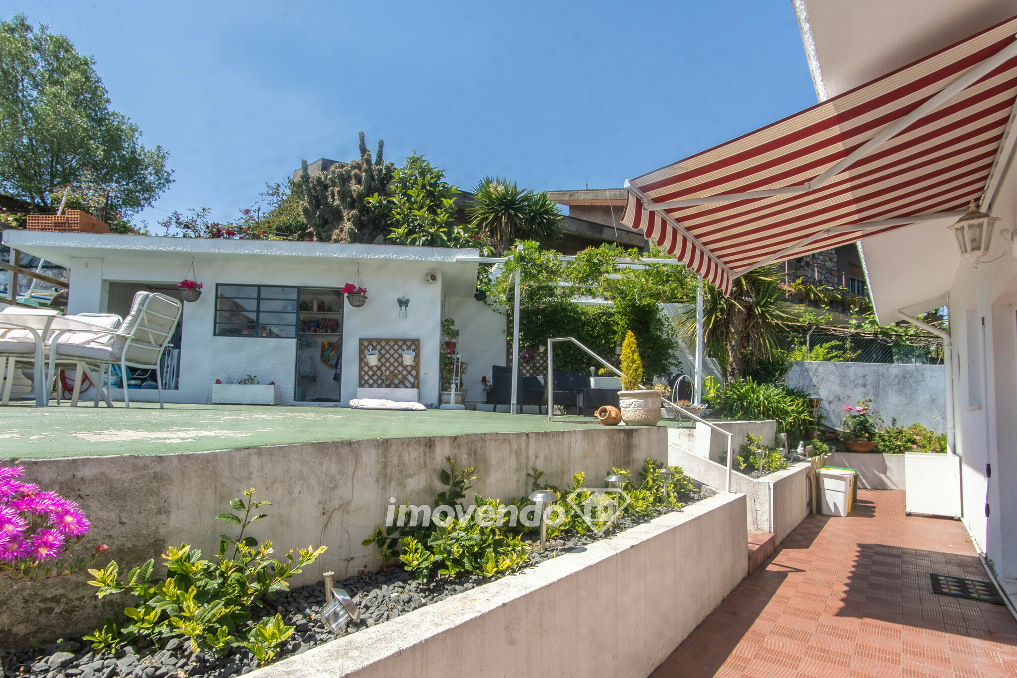 Moradia isolada T4, com piscina, quintal e vistas Rio, em Gondomar