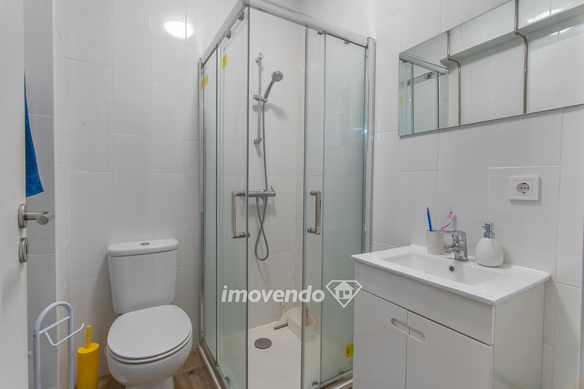 Moradia isolada T4, com piscina, quintal e vistas Rio, em Gondomar