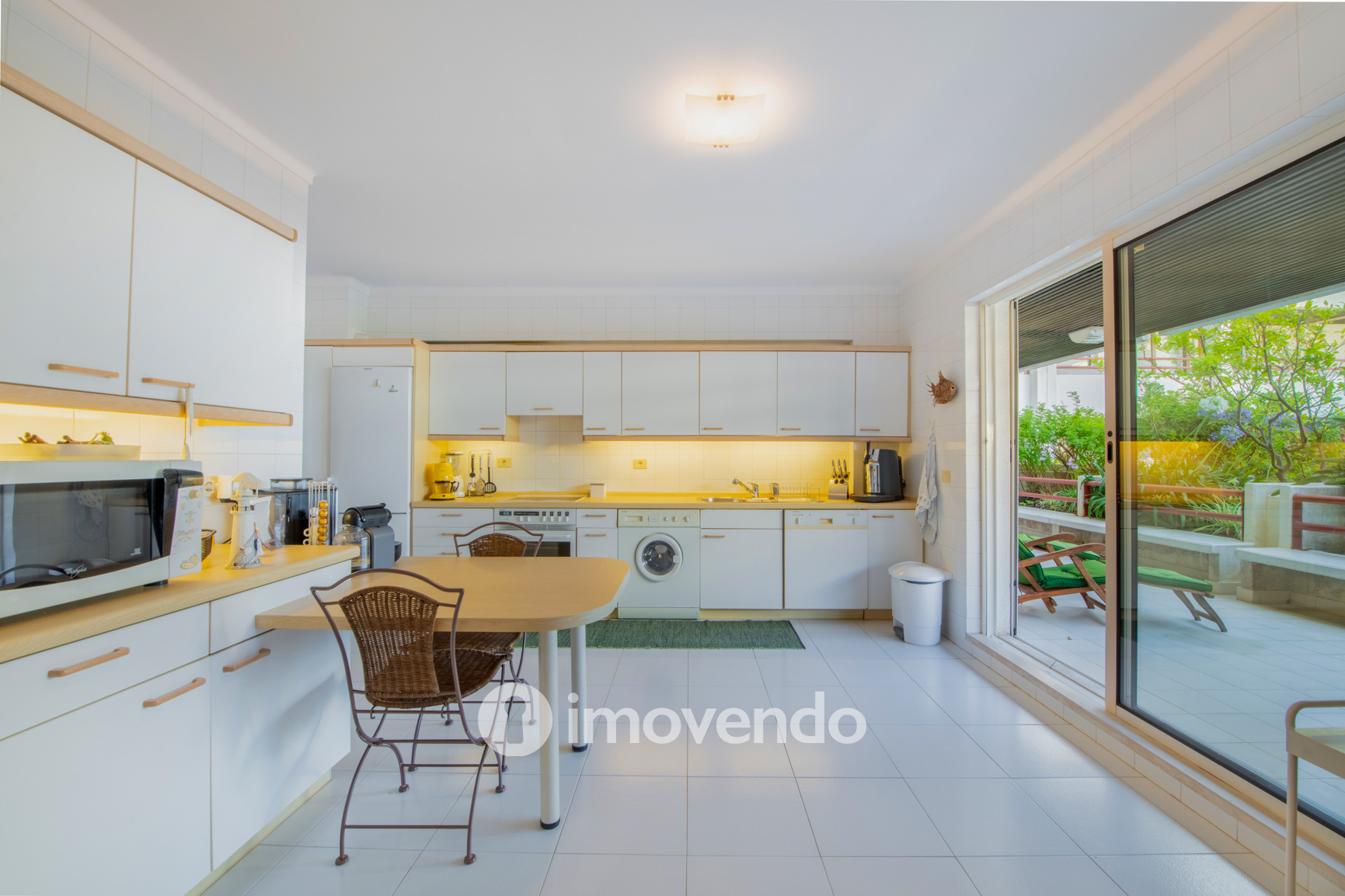 Apartamento T1 com estacionamento, junto da Marina de Vilamoura