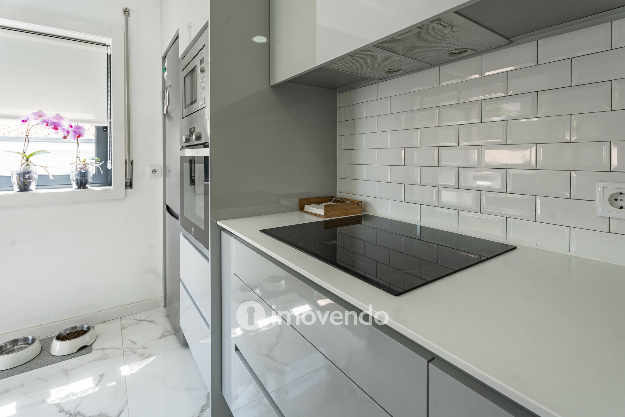 Moradia exclusiva T3+1 com garagem, perto da praia, em Arcozelo