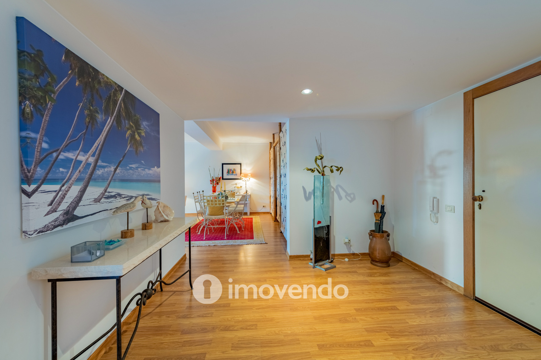 Apartamento T1 com estacionamento, junto da Marina de Vilamoura