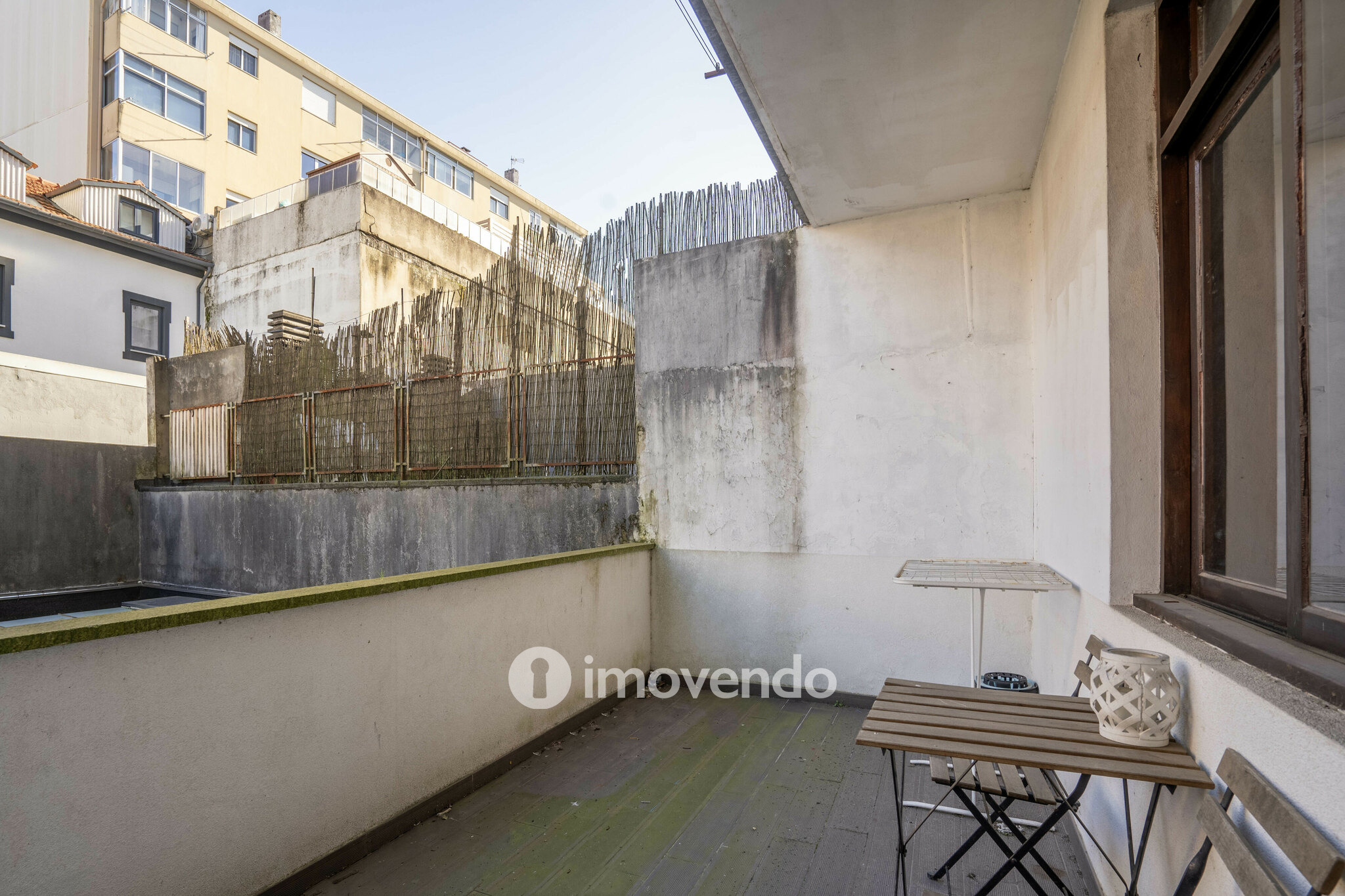 Apartamento T4, com varanda e terraço, em Paranhos, no Porto