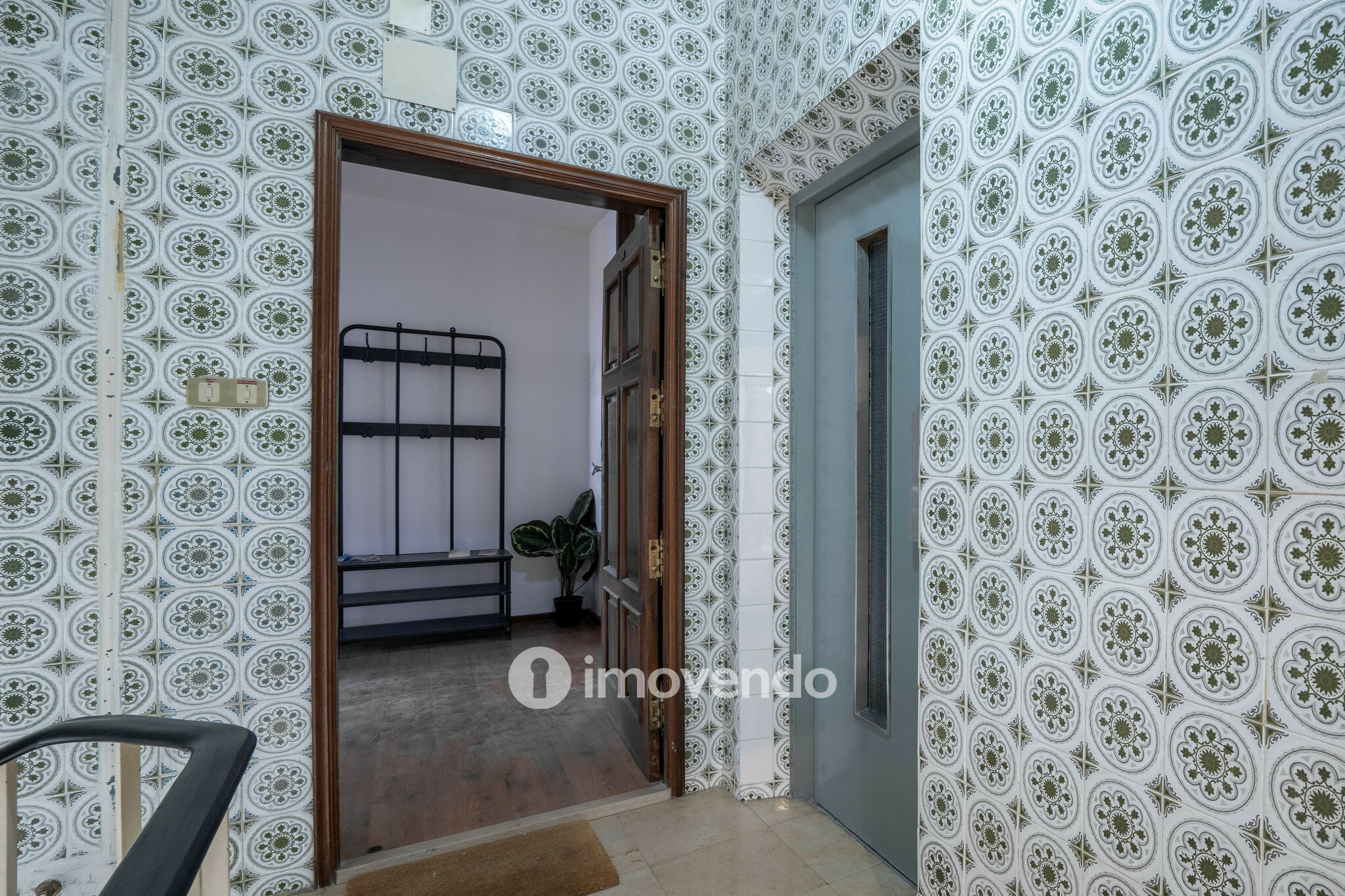 Apartamento T4, com varanda e terraço, em Paranhos, no Porto