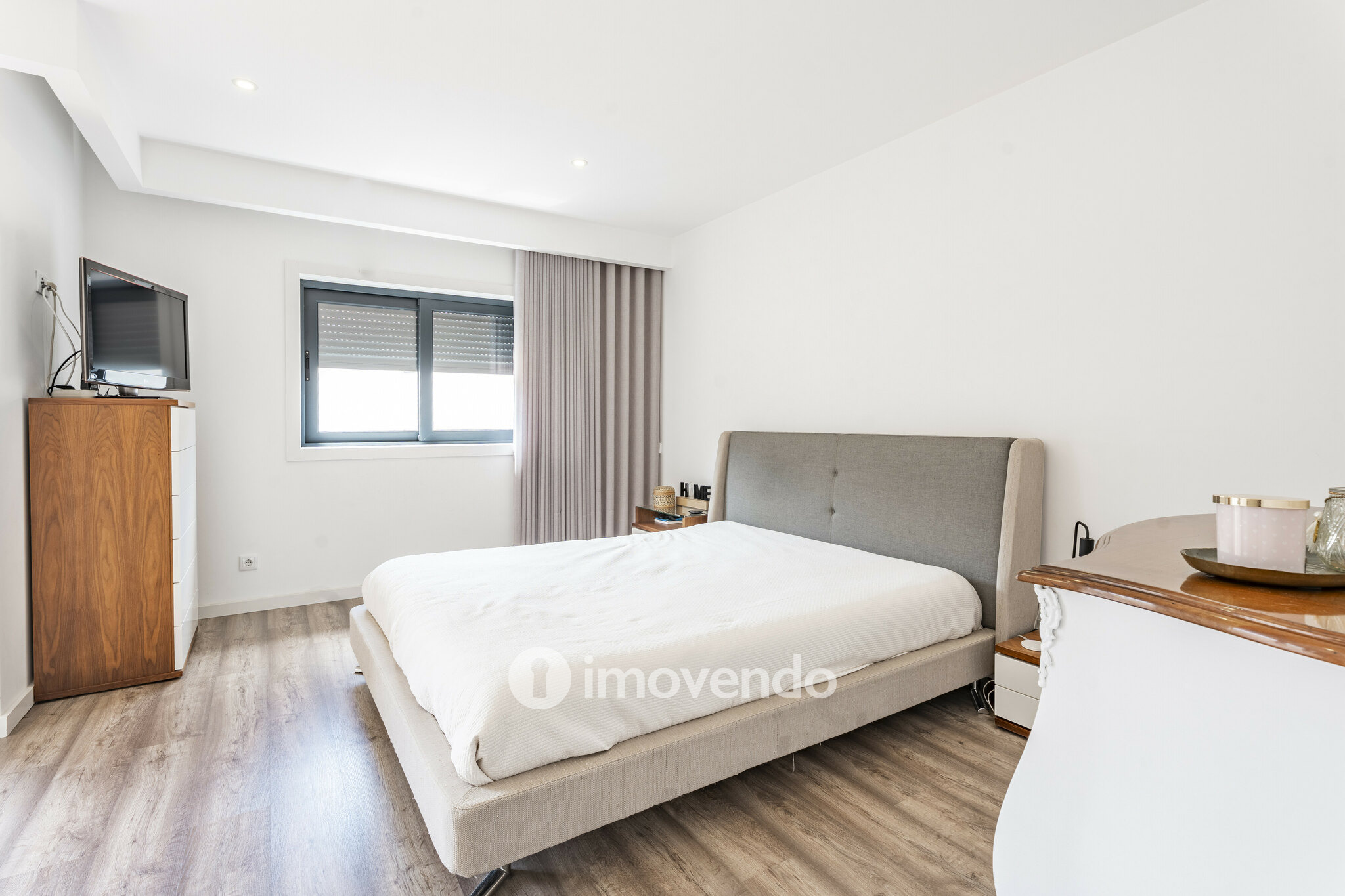 Moradia exclusiva T3+1 com garagem, perto da praia, em Arcozelo