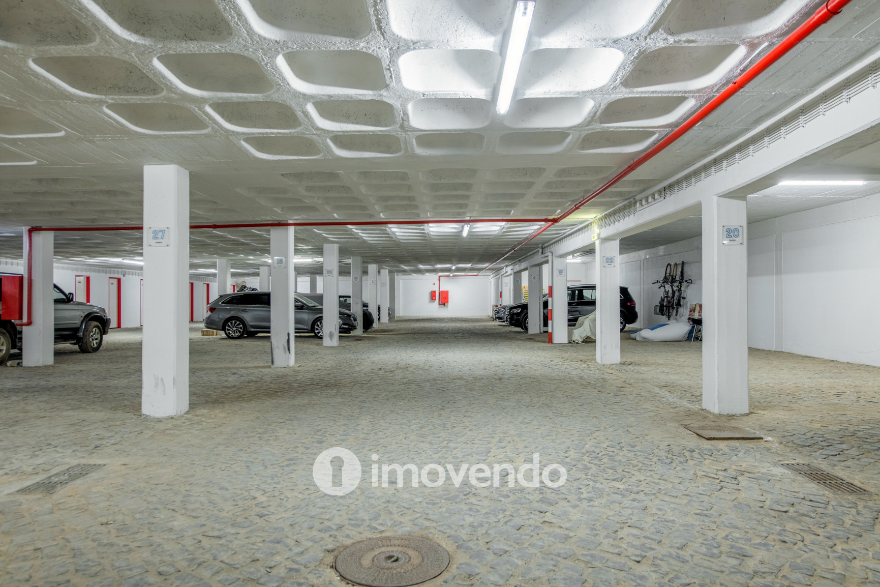 Apartamento T1 com estacionamento, junto da Marina de Vilamoura