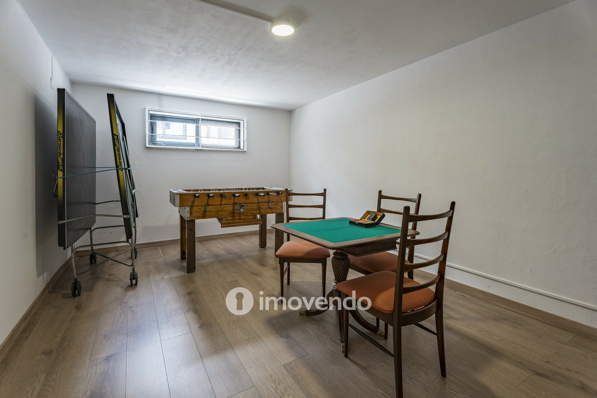 Moradia exclusiva T3+1 com garagem, perto da praia, em Arcozelo