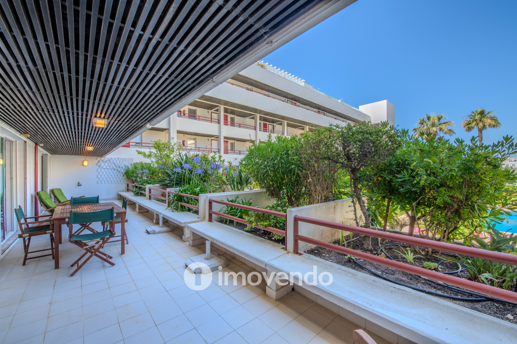 Apartamento T1 com estacionamento, junto da Marina de Vilamoura