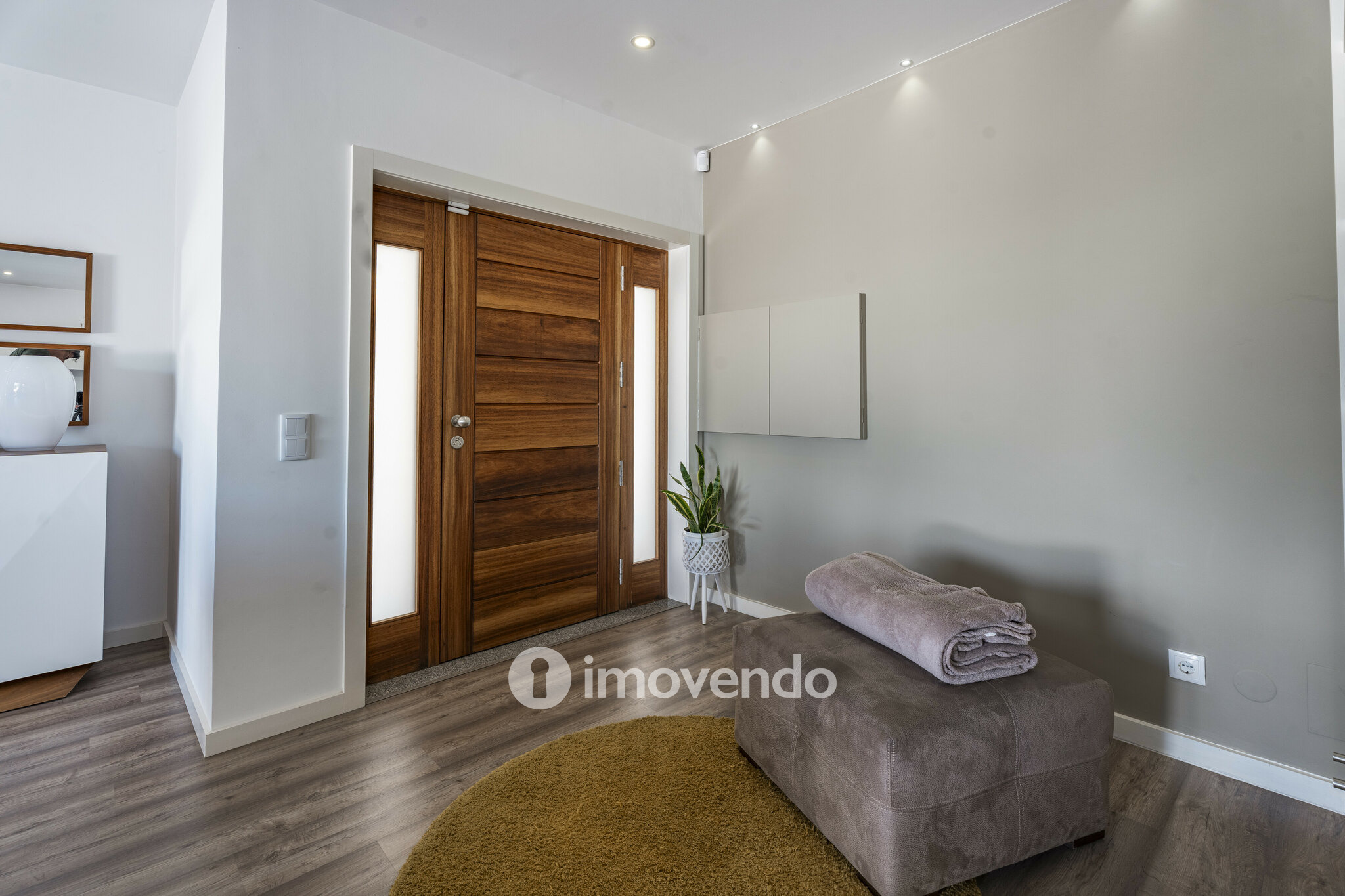 Moradia exclusiva T3+1 com garagem, perto da praia, em Arcozelo