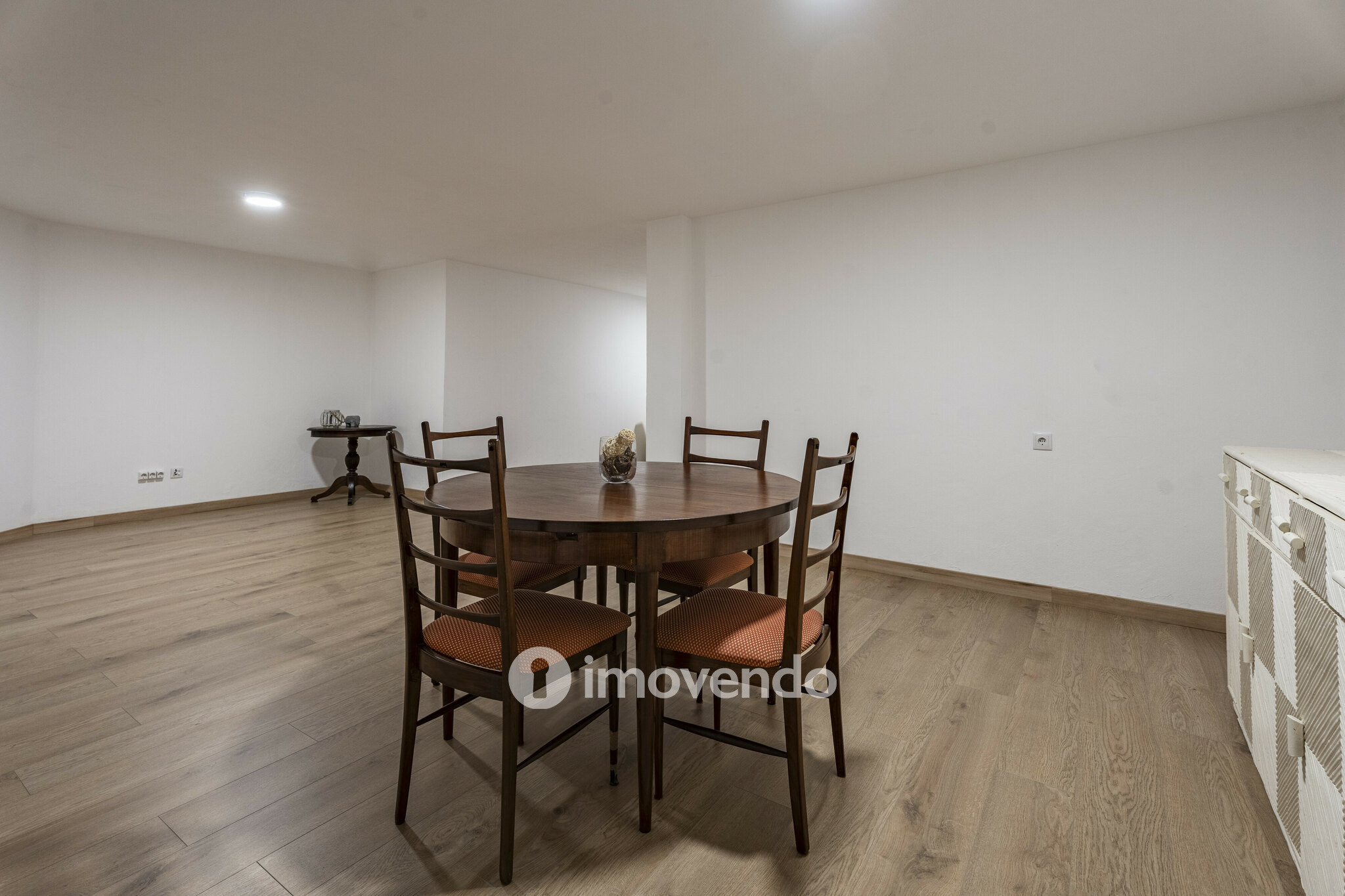 Moradia exclusiva T3+1 com garagem, perto da praia, em Arcozelo