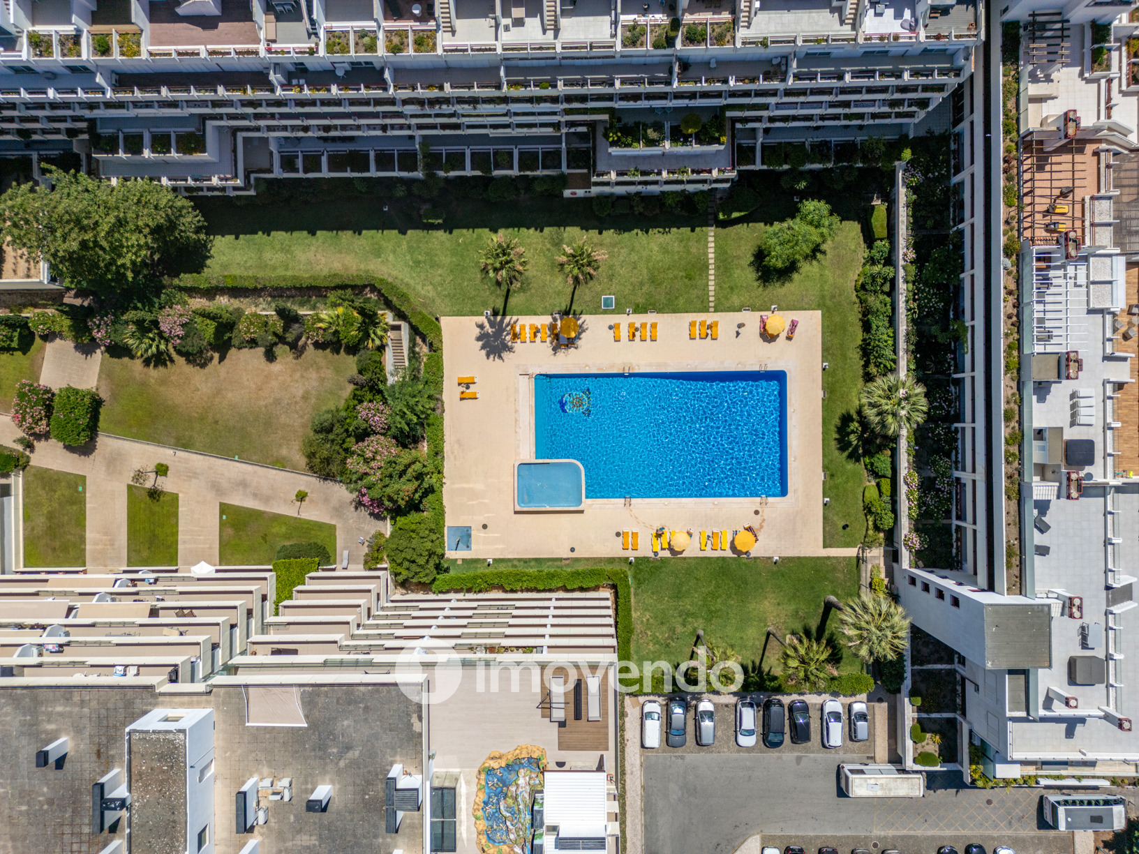 Apartamento T1 com estacionamento, junto da Marina de Vilamoura