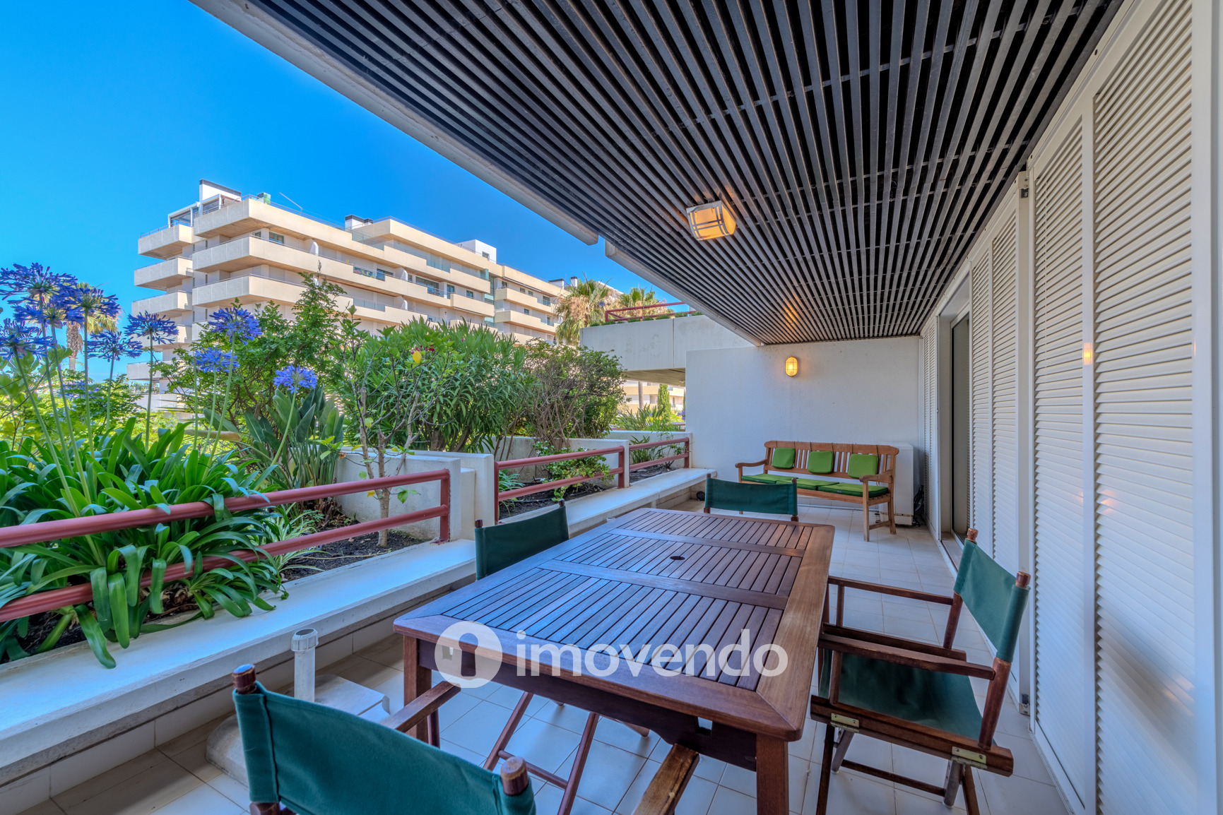 Apartamento T1 com estacionamento, junto da Marina de Vilamoura