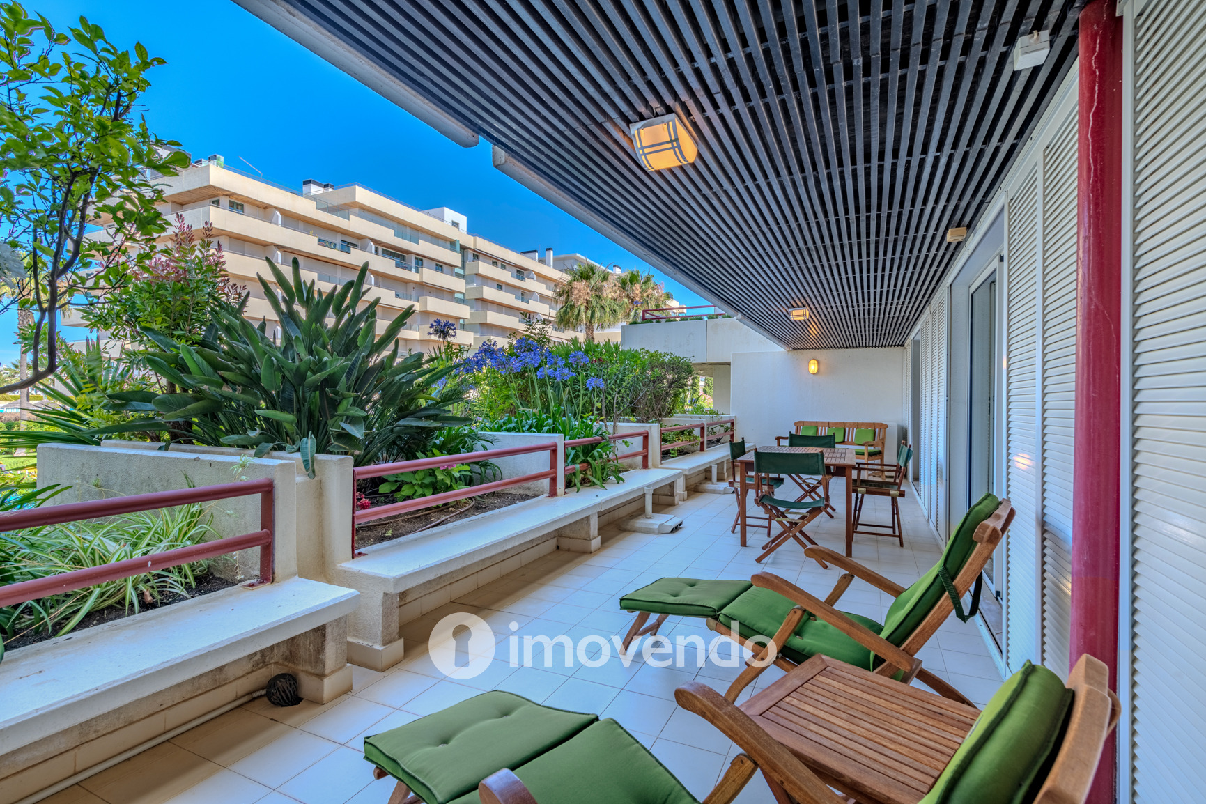 Apartamento T1 com estacionamento, junto da Marina de Vilamoura