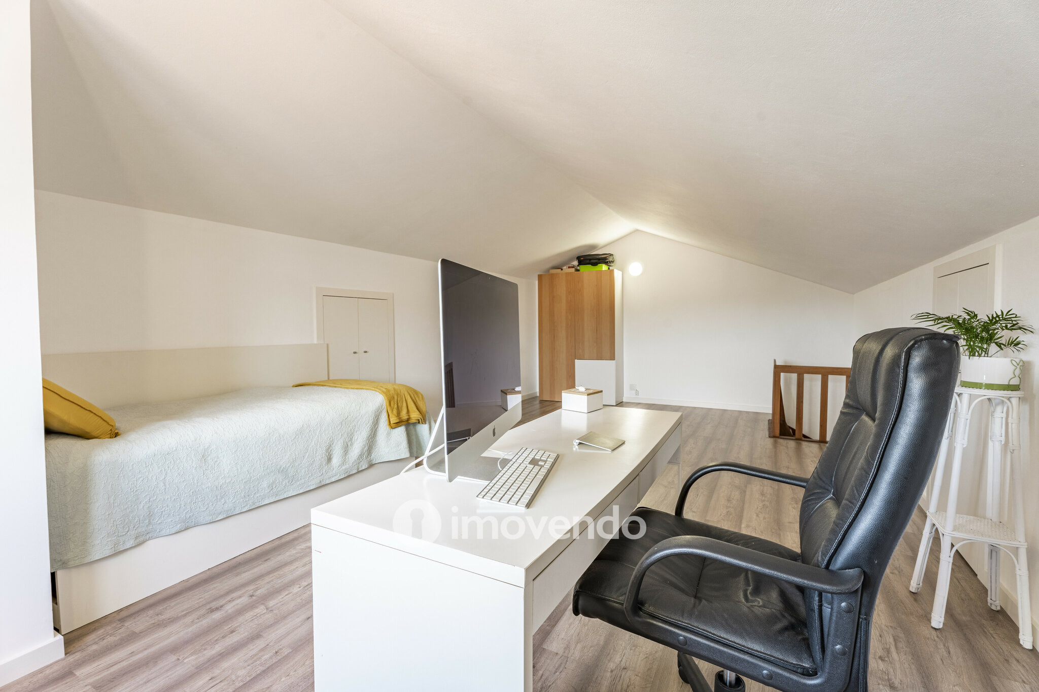 Moradia exclusiva T3+1 com garagem, perto da praia, em Arcozelo