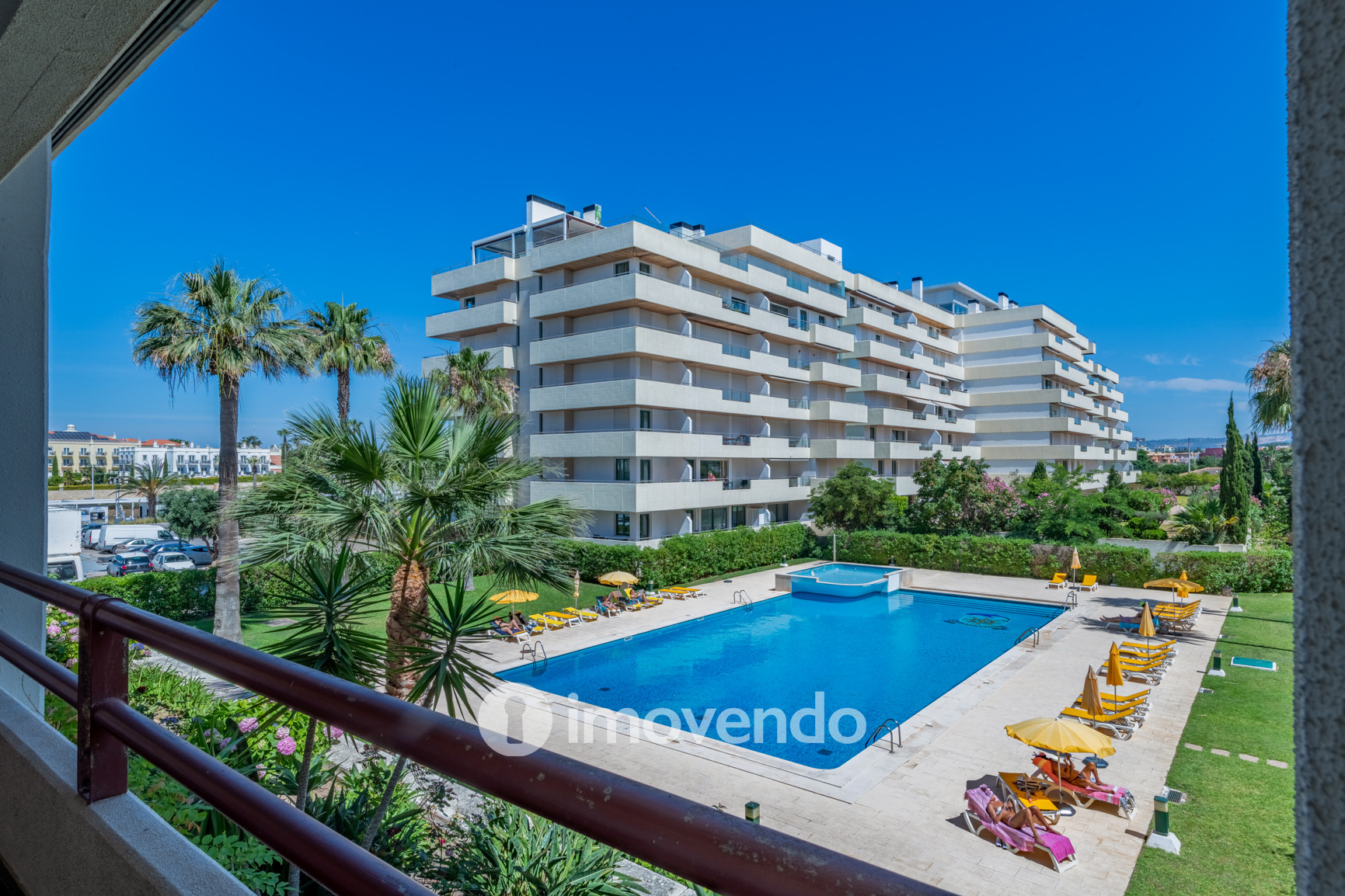 Apartamento T1 com estacionamento, junto da Marina de Vilamoura