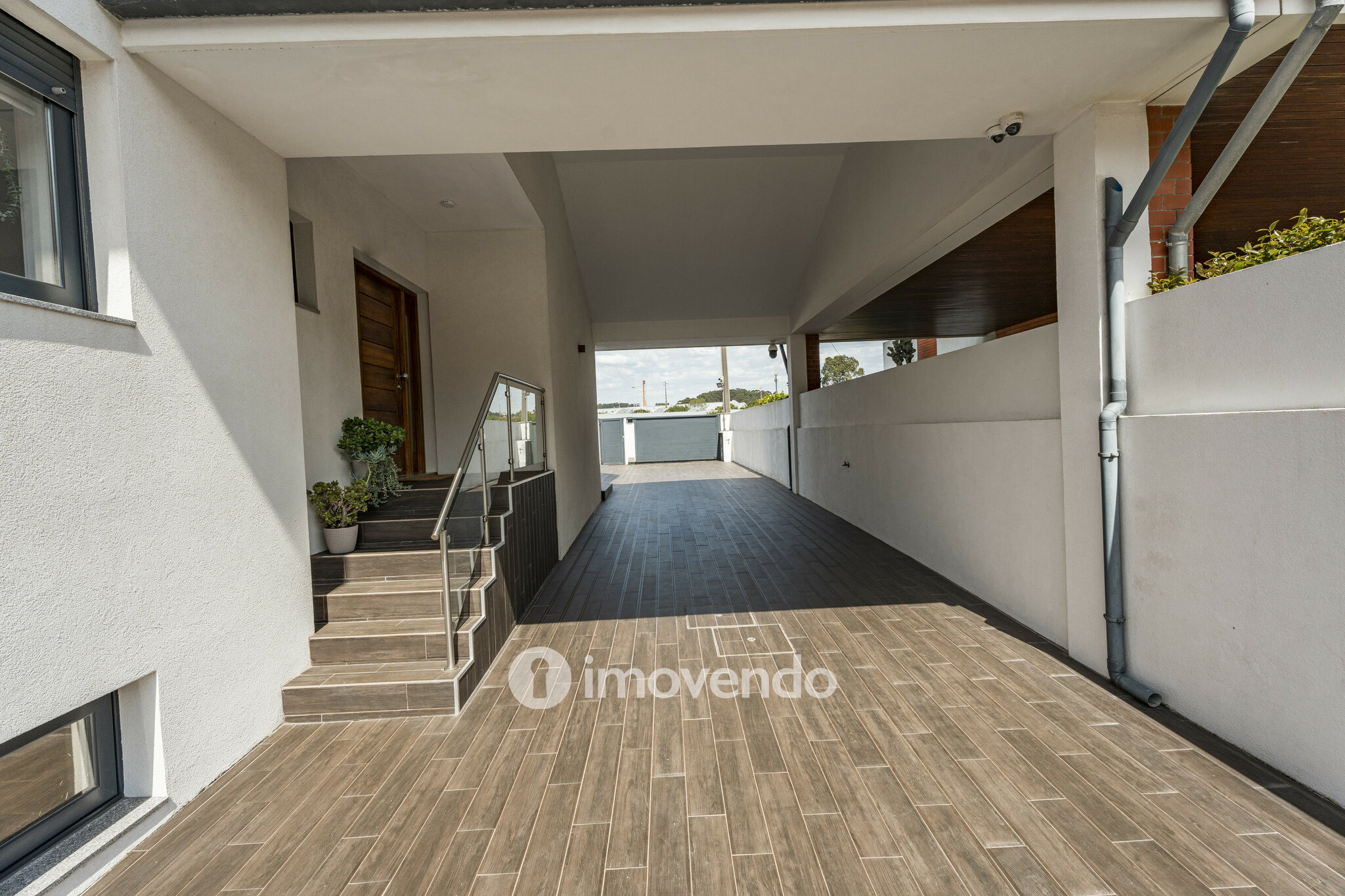 Moradia exclusiva T3+1 com garagem, perto da praia, em Arcozelo