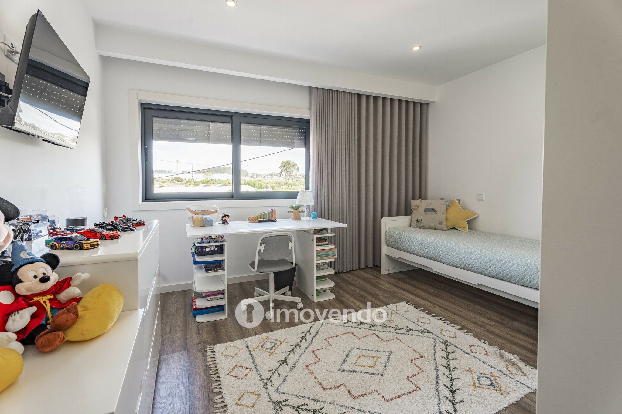 Moradia exclusiva T3+1 com garagem, perto da praia, em Arcozelo