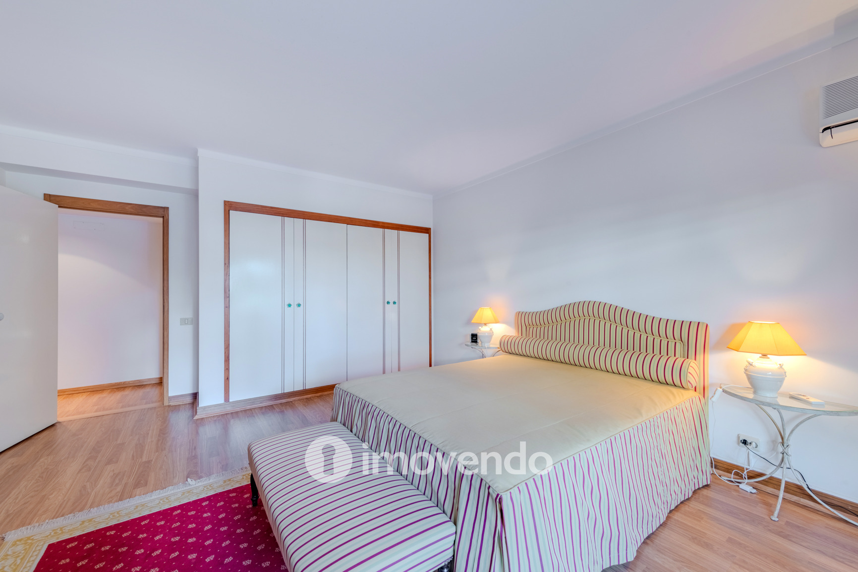 Apartamento T1 com estacionamento, junto da Marina de Vilamoura