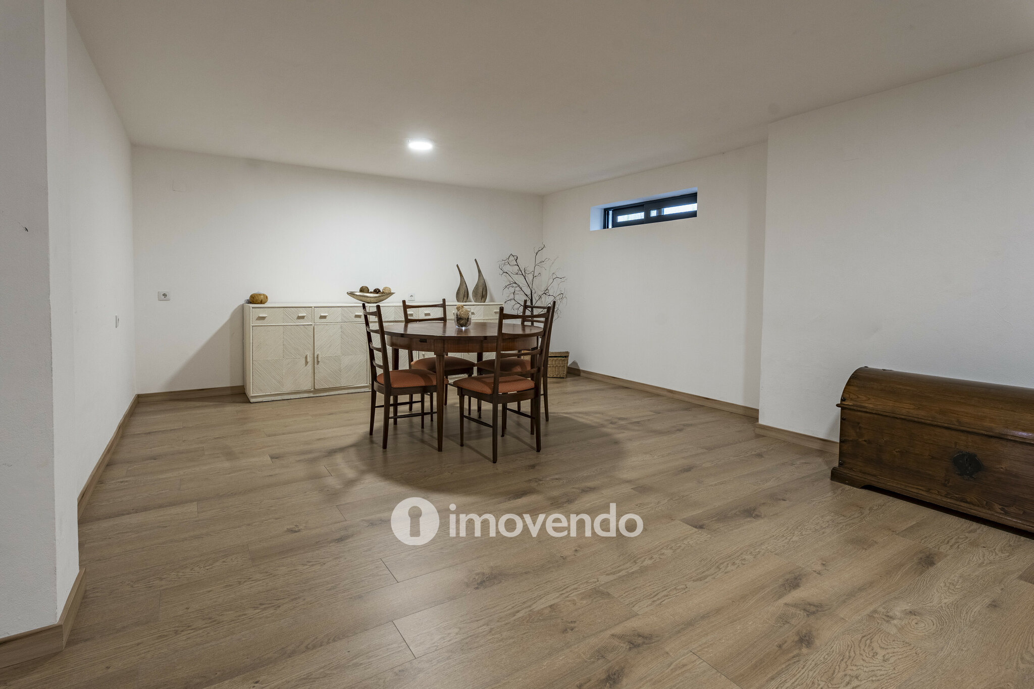 Moradia exclusiva T3+1 com garagem, perto da praia, em Arcozelo