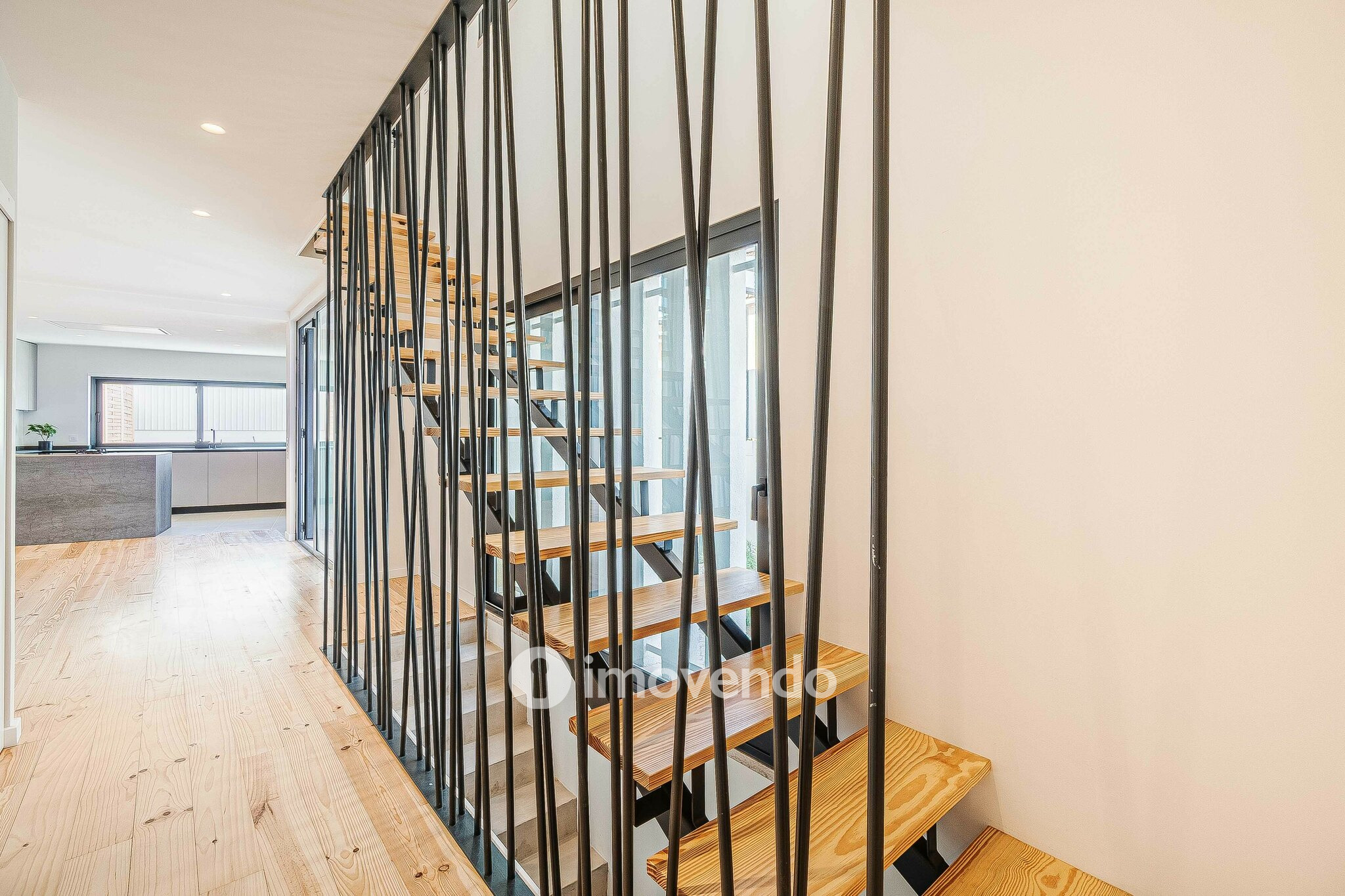 Moradia T2+1 exclusiva e nova, com vista Rio, no Bairro Madre de Deus