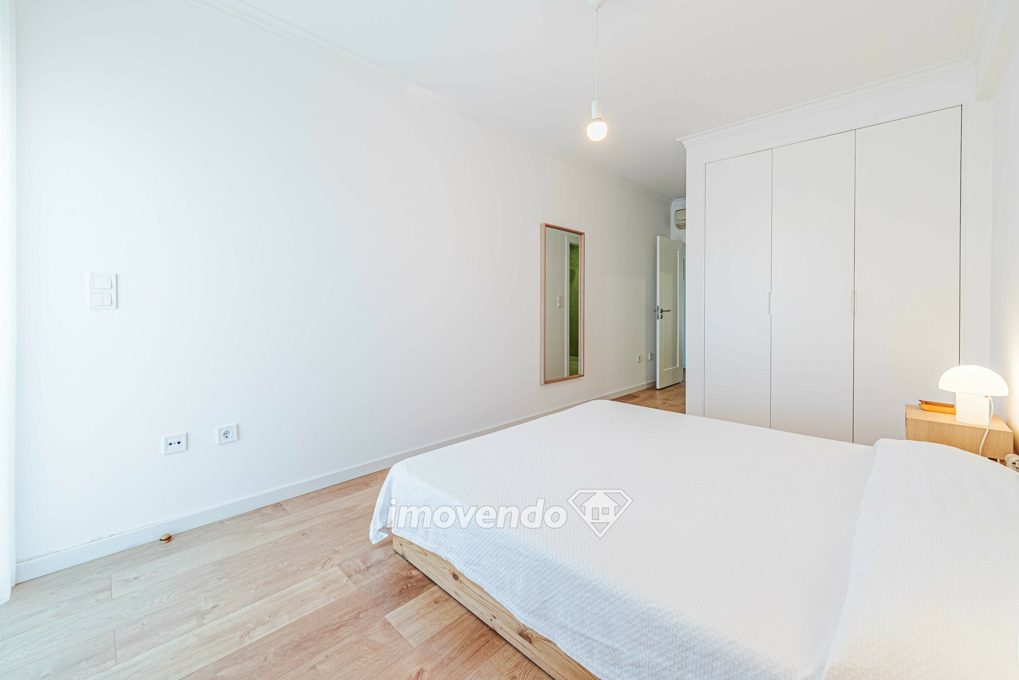 Apartamento T3 exclusivo, com garagem e vistas Mar e Serra, em Oeiras