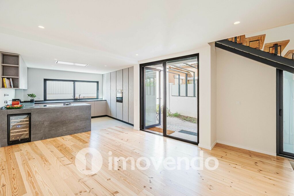 Moradia T2 em Lisboa, Lisboa com 153 m<sup>2</sup> por 1.490.000