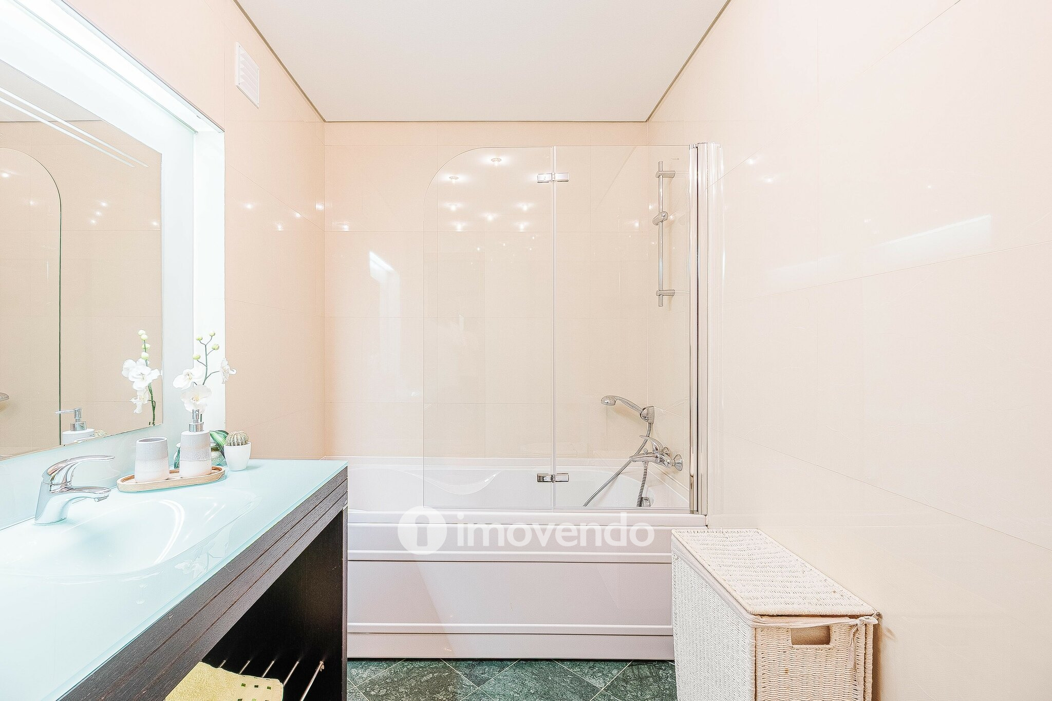 Apartamento T3 com magníficas vistas em Oeiras