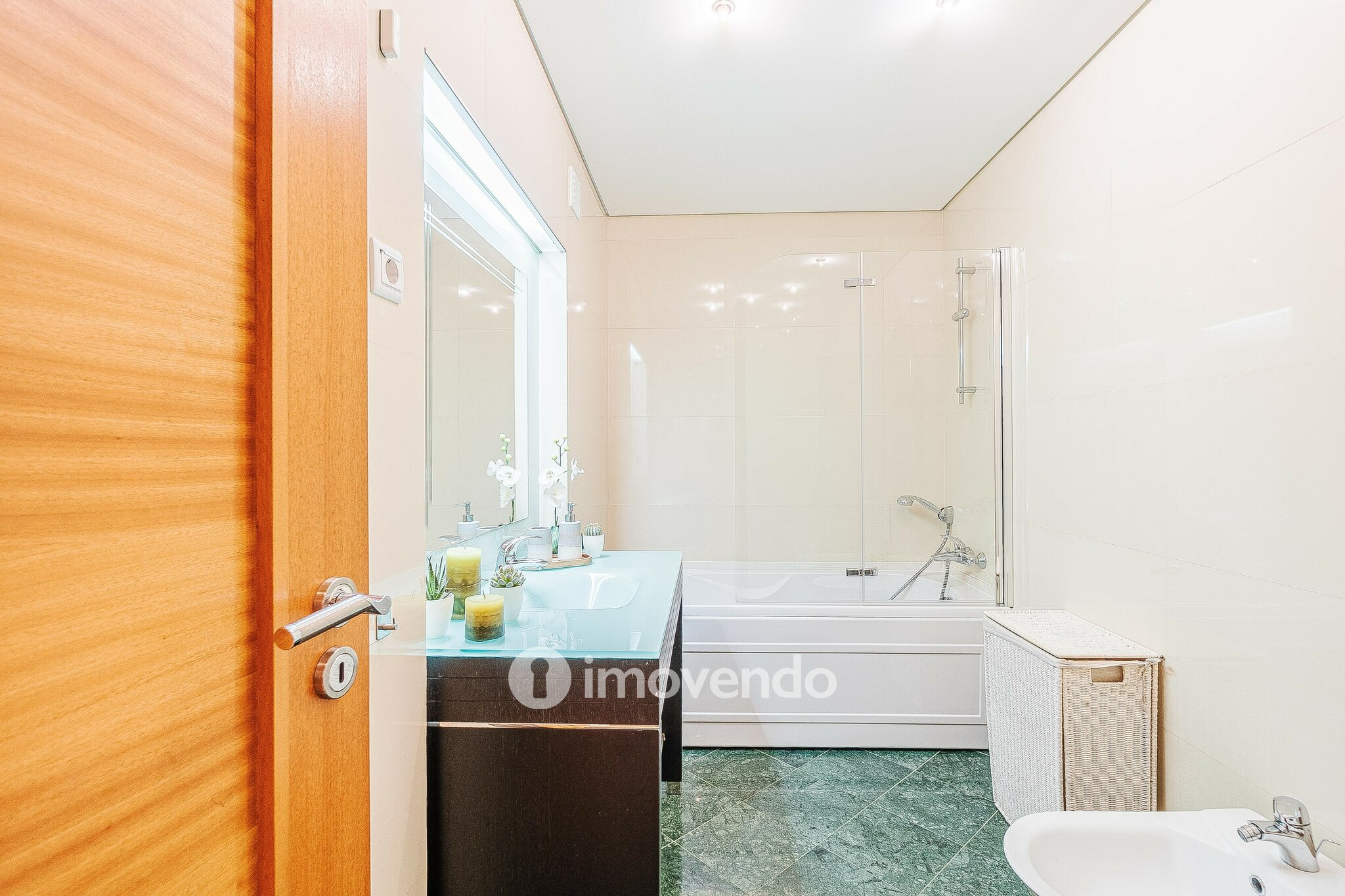 Apartamento T3 com magníficas vistas em Oeiras