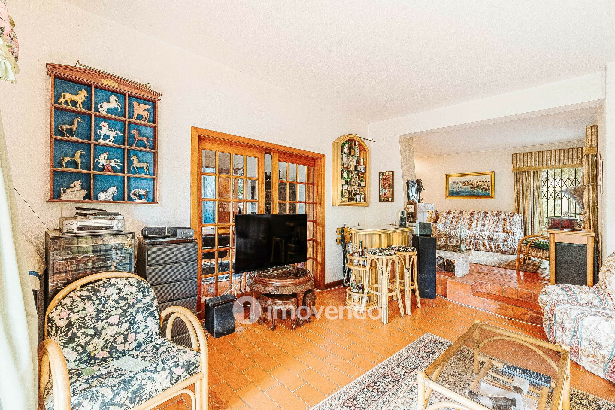 Moradia T7 num terreno com 1.700m², numa zona premium, em Birre