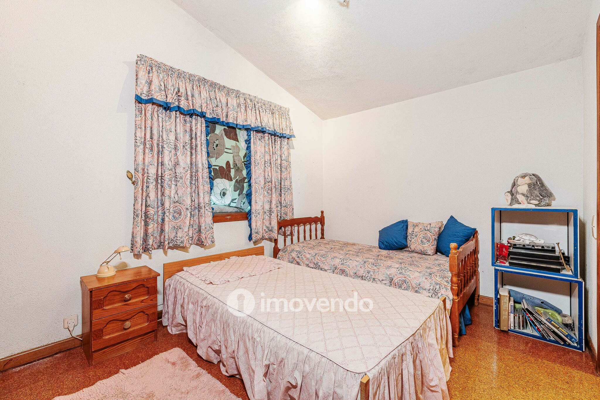 Moradia T7 num terreno com 1.700m², numa zona premium, em Birre