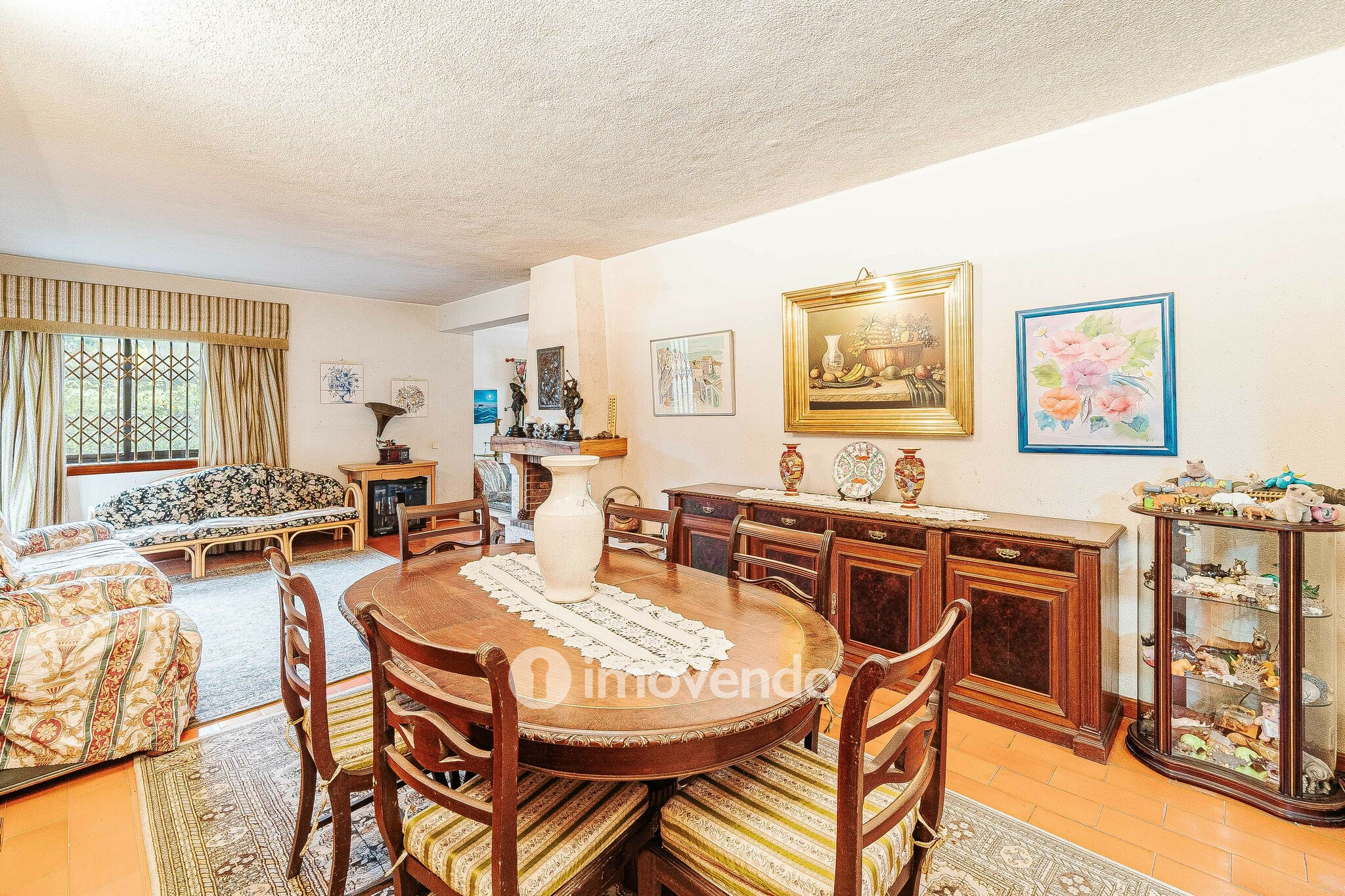 Moradia T7 num terreno com 1.700m², numa zona premium, em Birre