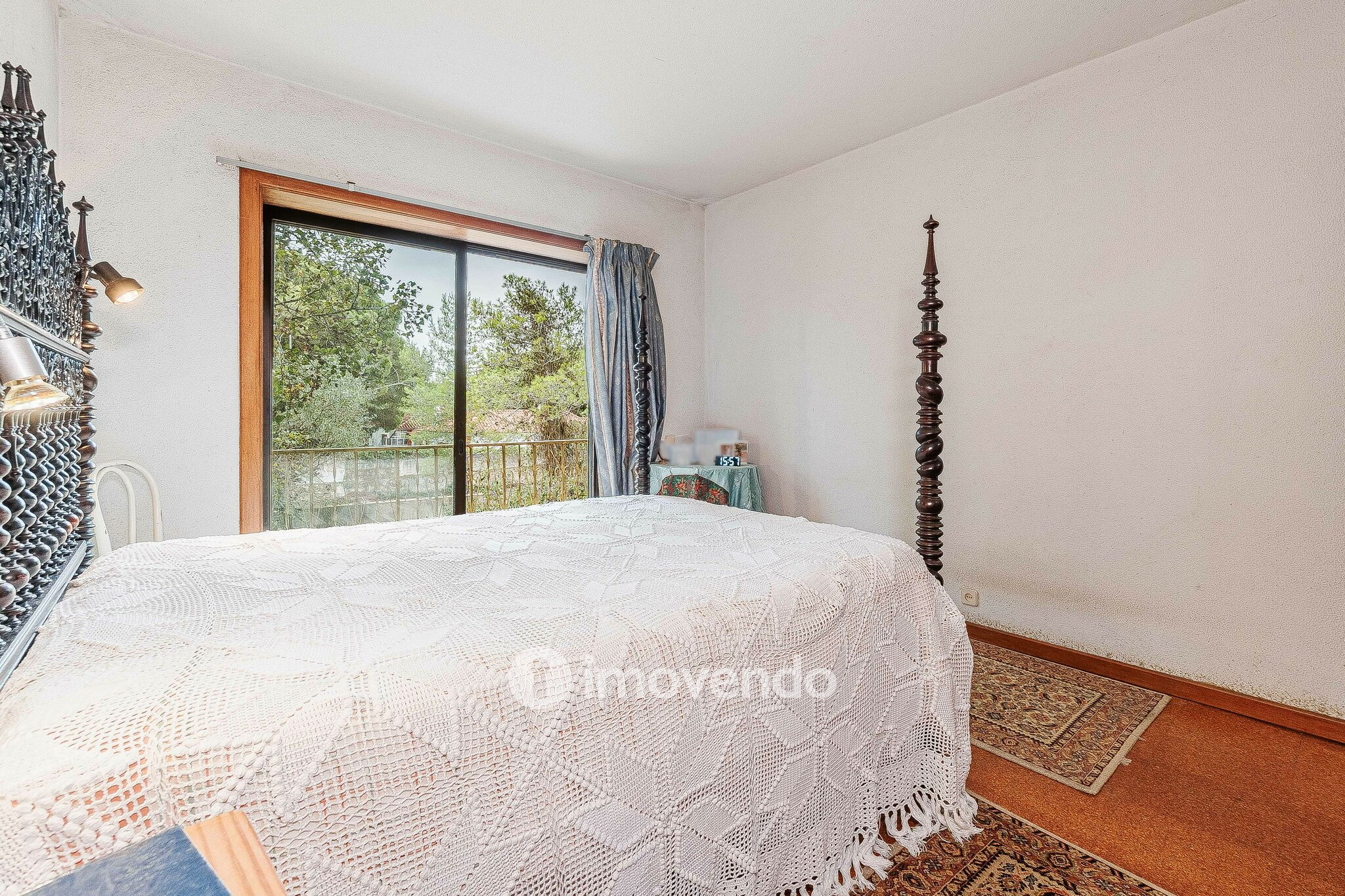 Moradia T7 num terreno com 1.700m², numa zona premium, em Birre