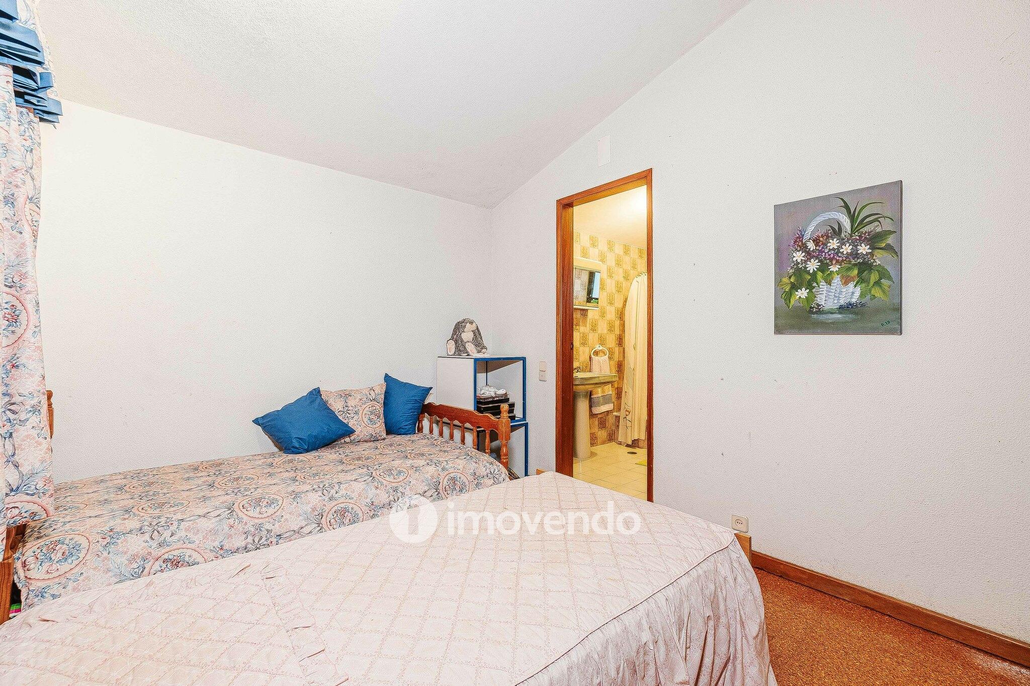 Moradia T7 num terreno com 1.700m², numa zona premium, em Birre