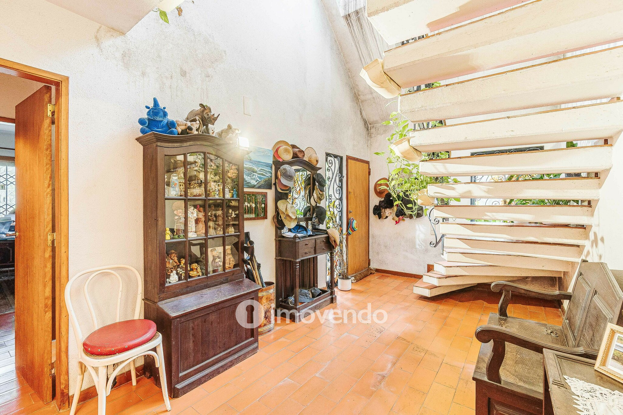 Moradia T7 num terreno com 1.700m², numa zona premium, em Birre