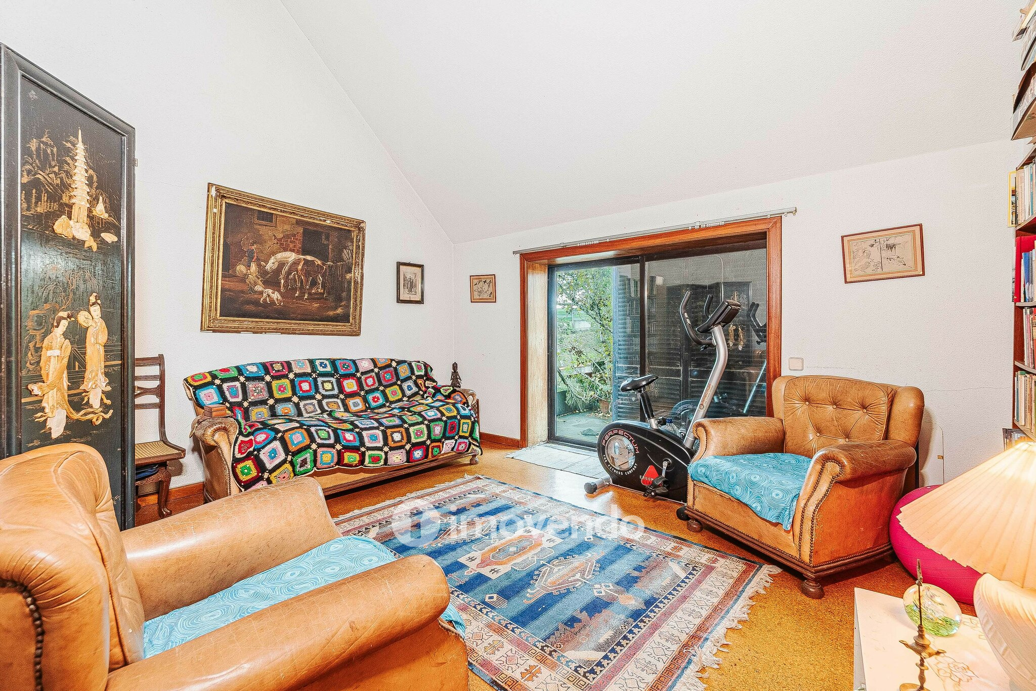 Moradia T7 num terreno com 1.700m², numa zona premium, em Birre