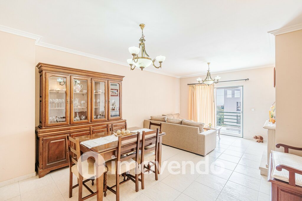 Apartamento T3 em Mafra, Lisboa com 102 m<sup>2</sup> por 420.000