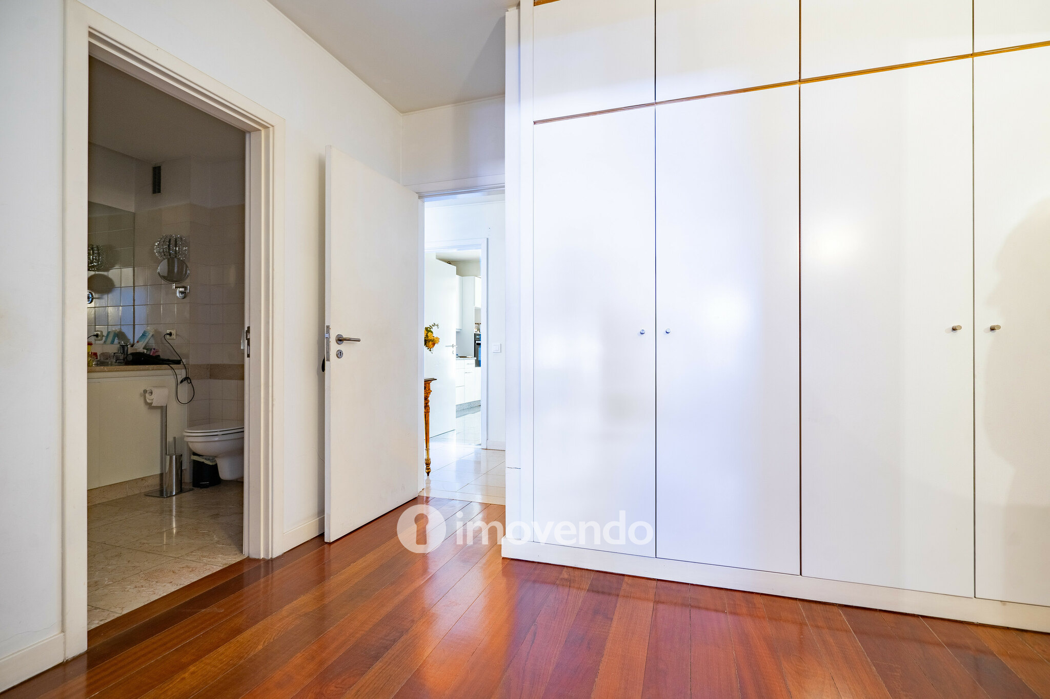 Apartamento T3 premium, com estacionamento, nas Amoreiras, Lisboa