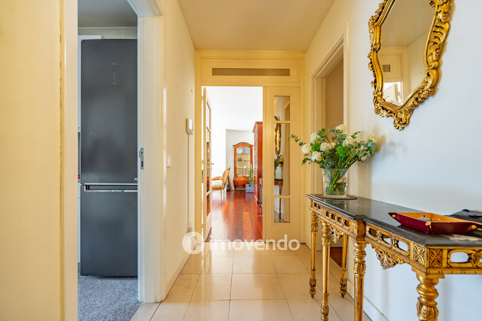 Apartamento T3 premium, com estacionamento, nas Amoreiras, Lisboa