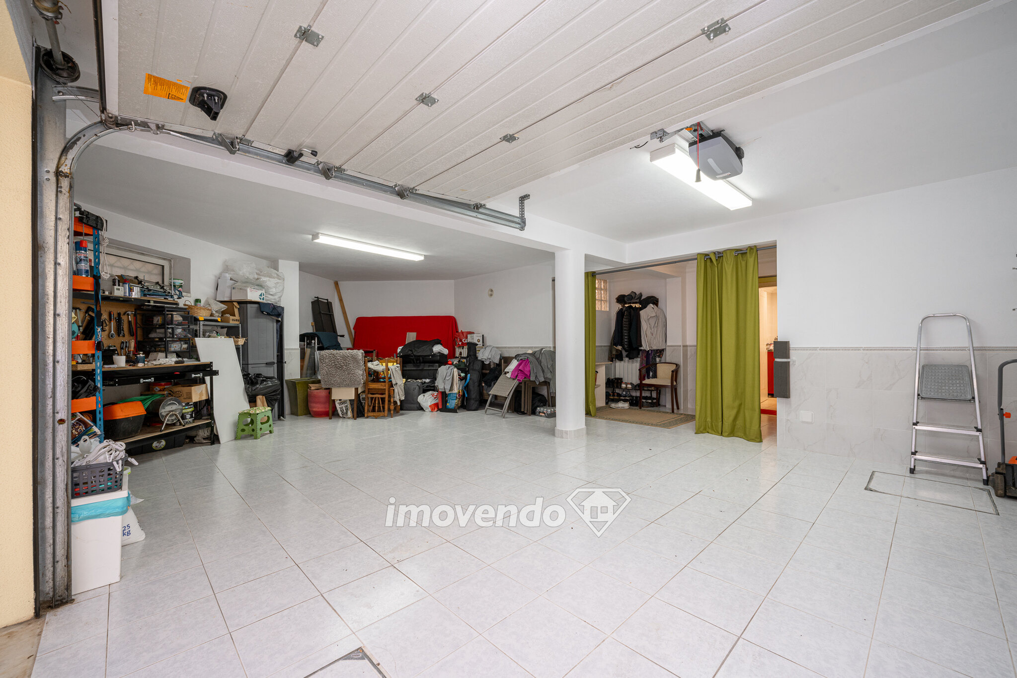 Moradia exclusiva T3+1 com garagem e jardim, na Marisol, Corroios