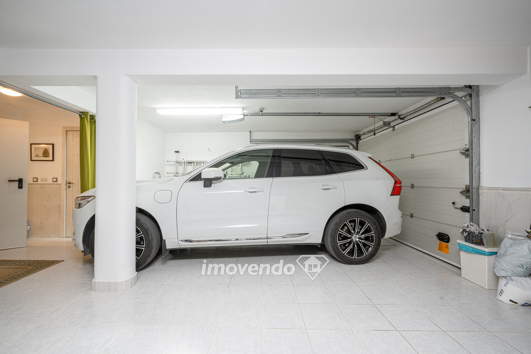 Moradia exclusiva T3+1 com garagem e jardim, na Marisol, Corroios