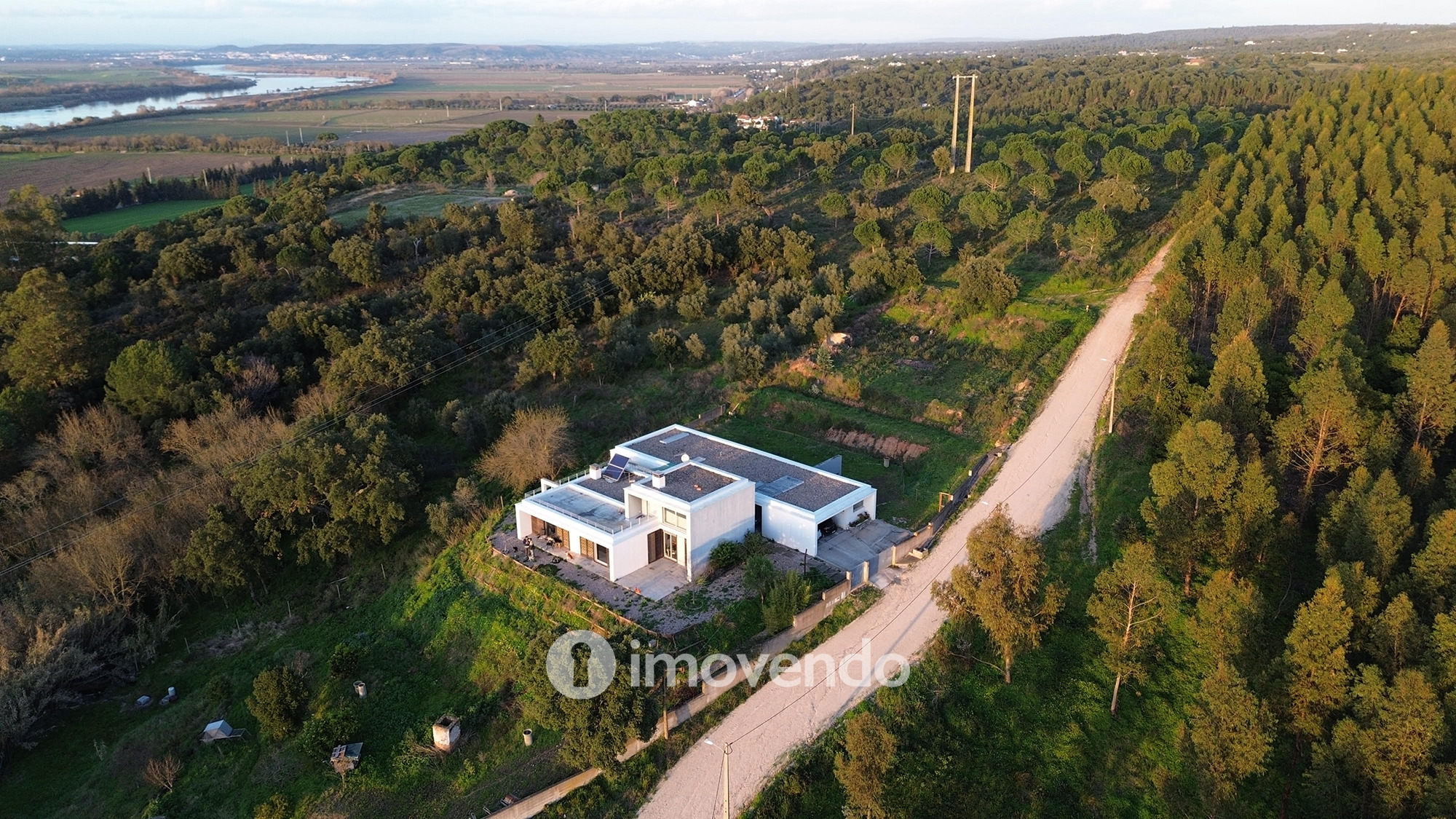 Moradia T4 única, com esplendorosas vistas sobre a paisagem Ribatejana