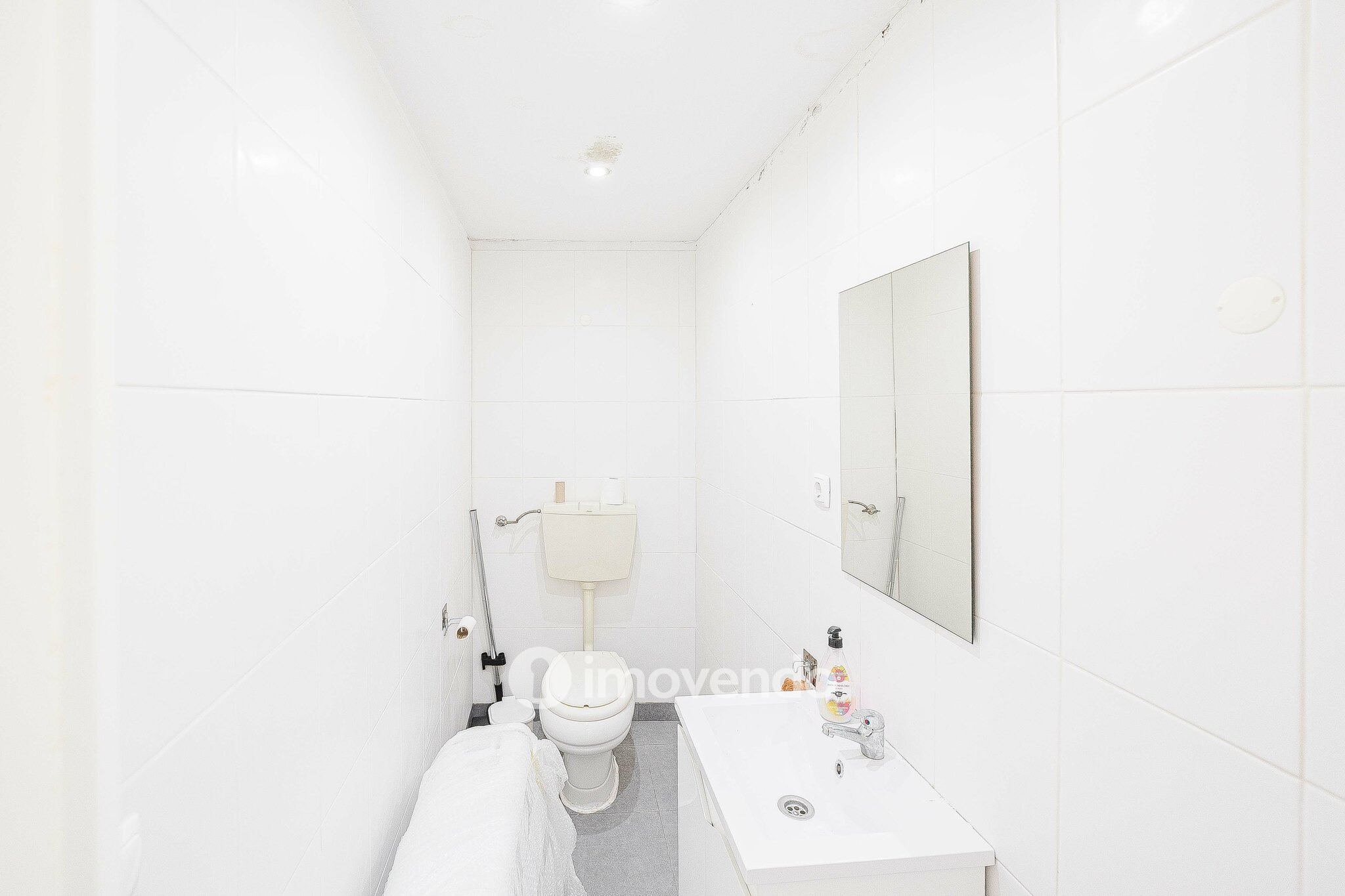 Moradia T3+1 de design moderno, com jardim, na Quinta do Anjo