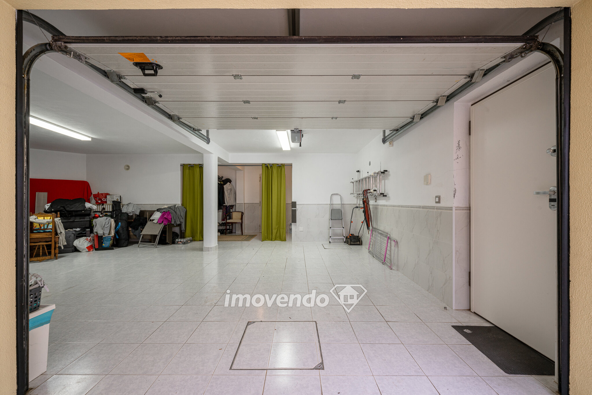 Moradia exclusiva T3+1 com garagem e jardim, na Marisol, Corroios