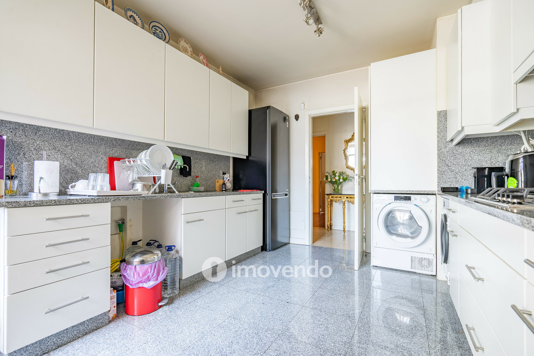 Apartamento T3 premium, com estacionamento, nas Amoreiras, Lisboa