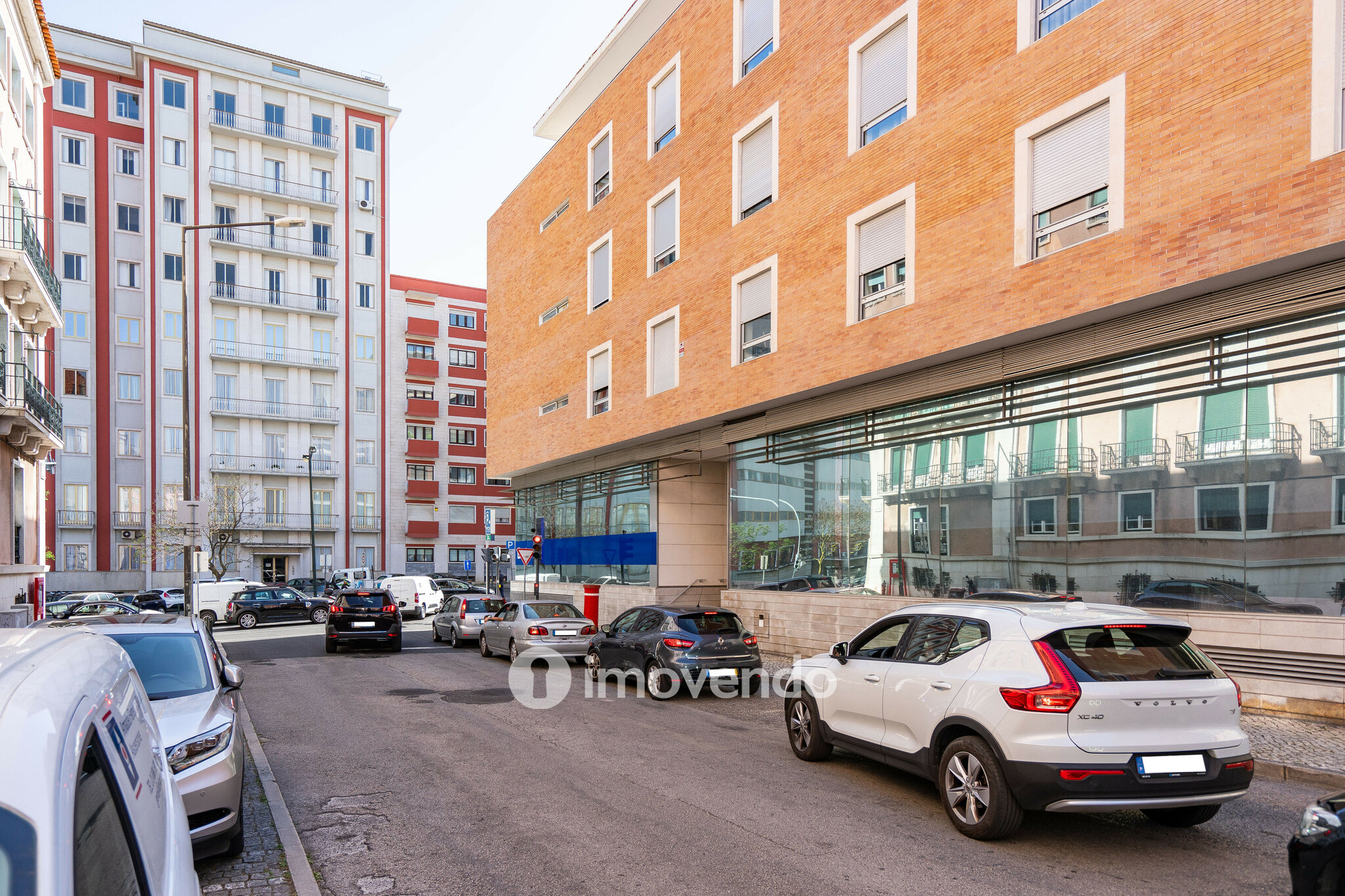 Apartamento T3 premium, com estacionamento, nas Amoreiras, Lisboa