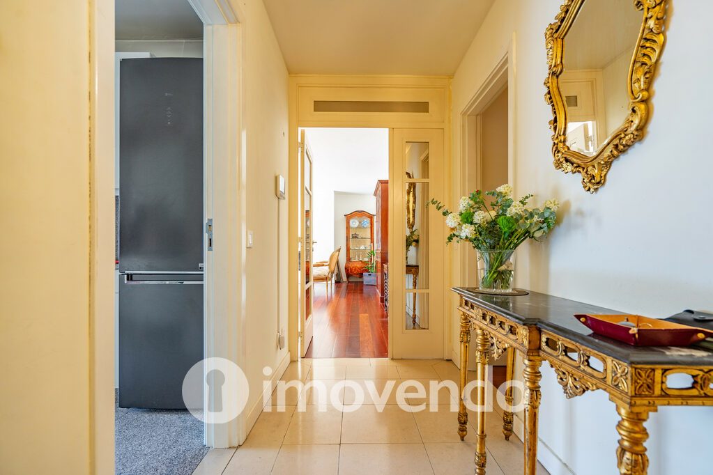 Appartement T3 avec parking, à Amoreiras - 2