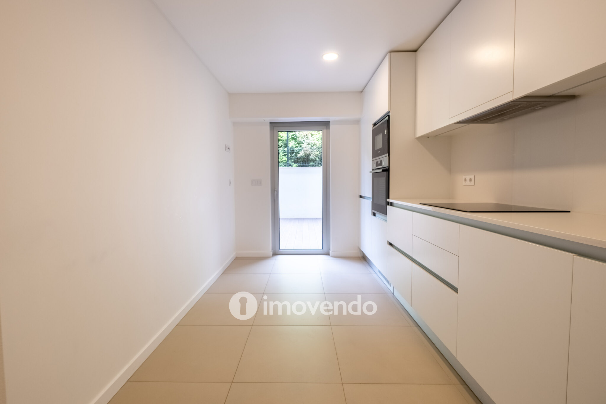 Apartamento T3 exclusivo, com terraço, nos Terraços do Rio, Coimbra