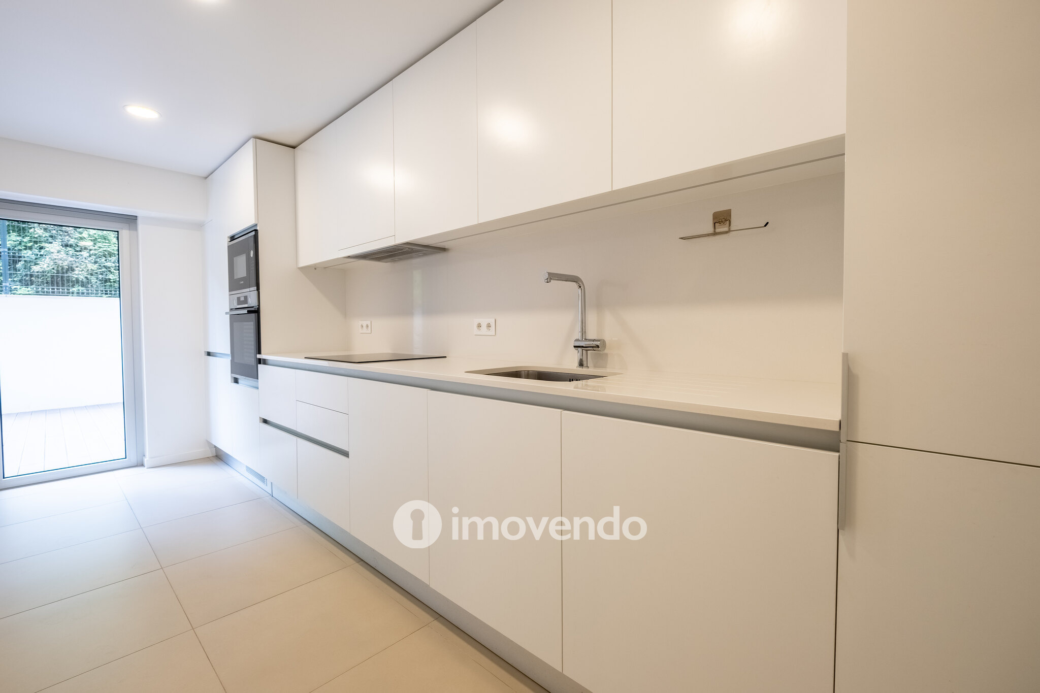 Apartamento T3 exclusivo, com terraço, nos Terraços do Rio, Coimbra