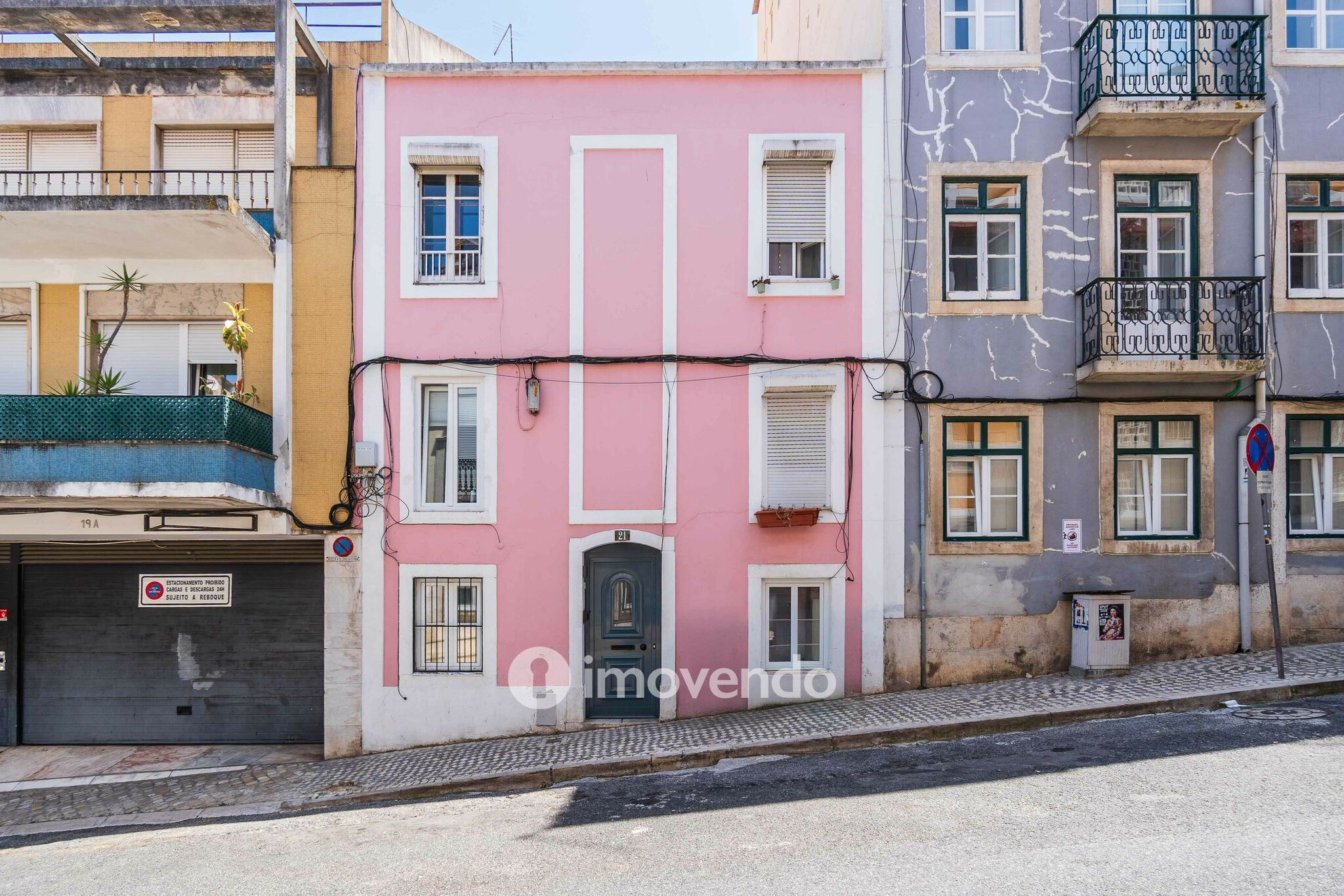 Apartamento T1, próximo do Jardim da Estrela, no centro de Lisboa
