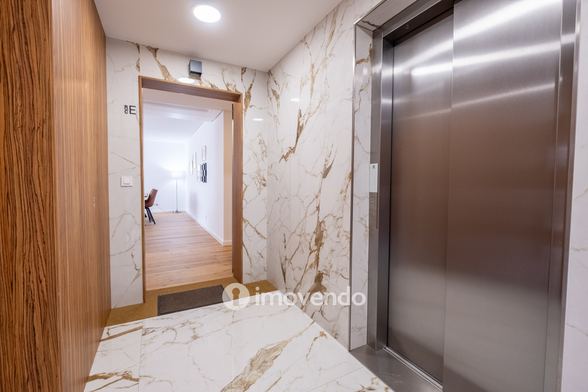 Apartamento T3 exclusivo, com terraço, nos Terraços do Rio, Coimbra