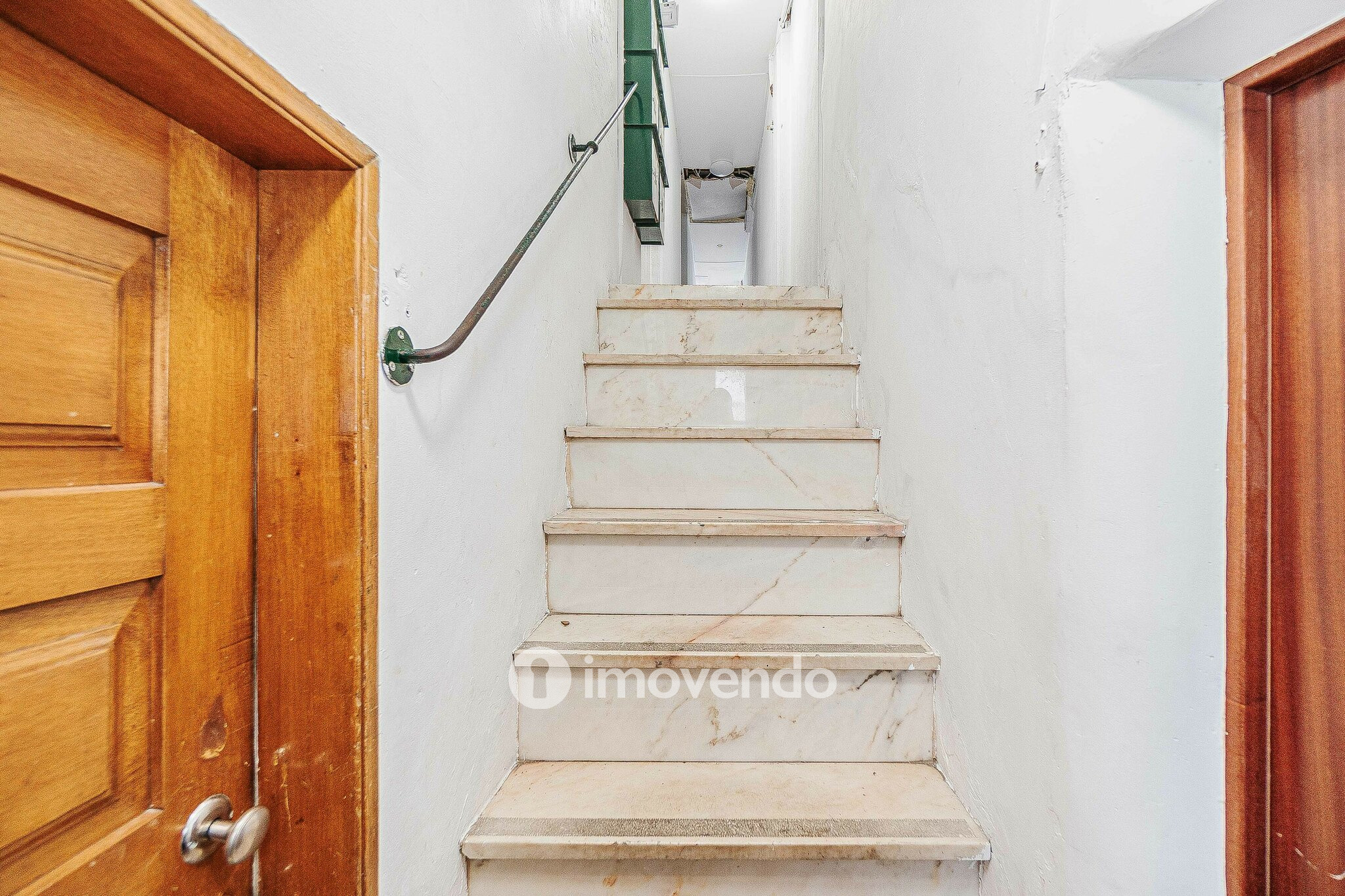 Apartamento T1, próximo do Jardim da Estrela, no centro de Lisboa